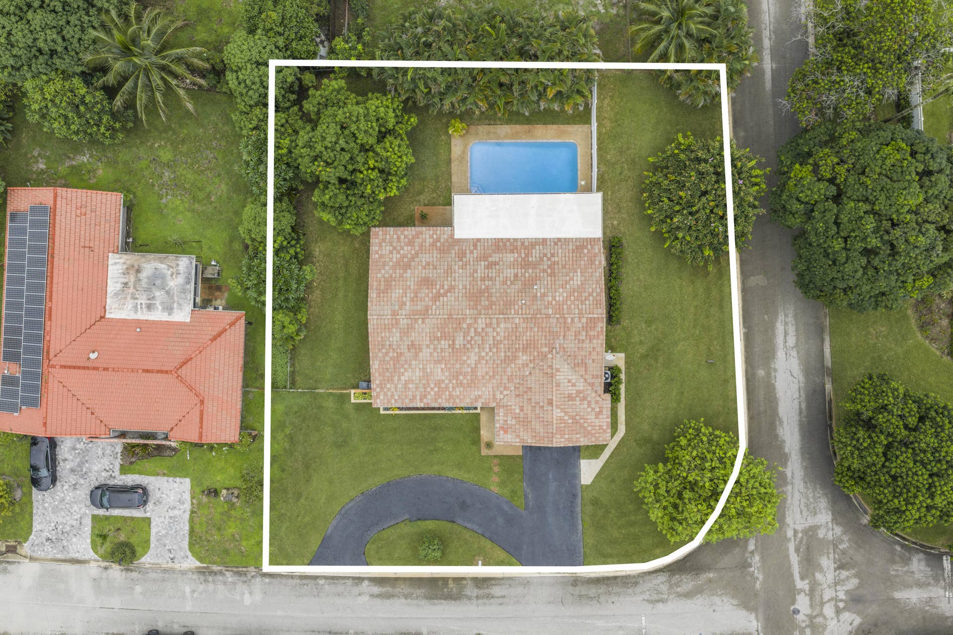 992 NW 83RD Drive, Coral Springs, FL 33071 992 NW 83rd Dr - 67.jpg-FULL