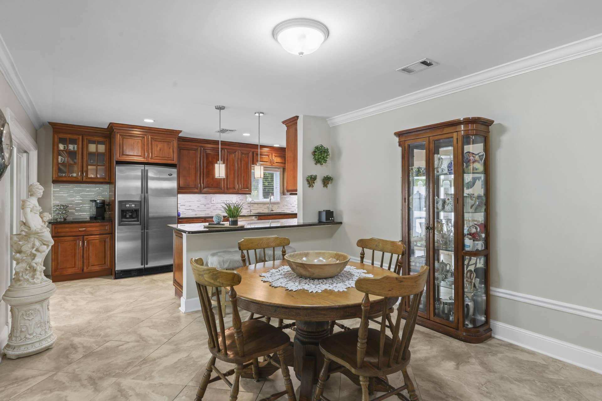 992 NW 83RD Drive, Coral Springs, FL 33071 992 NW 83rd Dr - 16.jpg-FULL