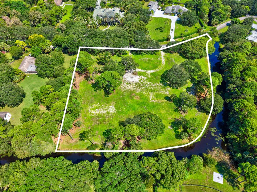 Property photo for 8267 Nashua Drive, Palm Beach Gardens, FL
