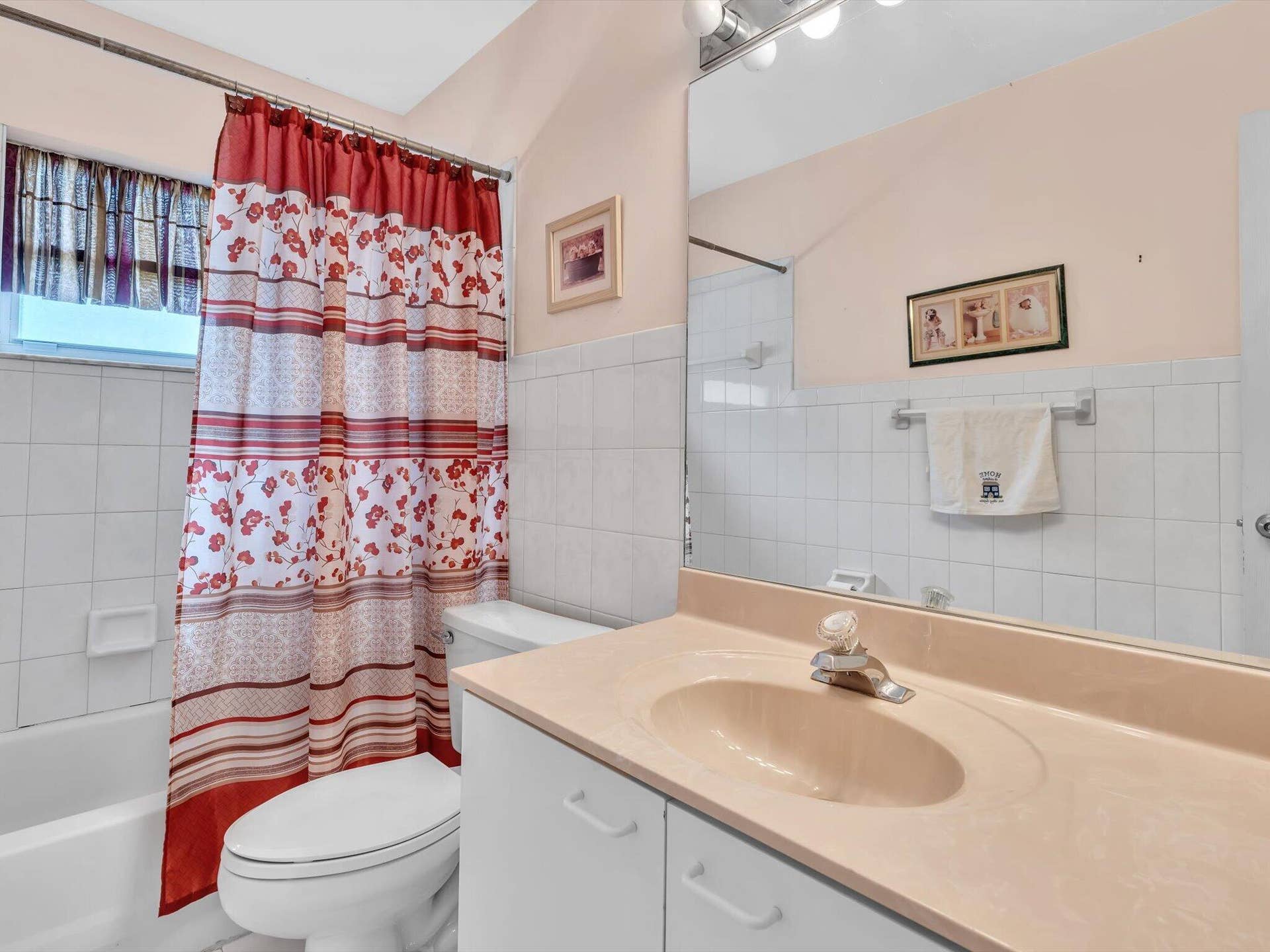 12535 SW 7th Place, Davie, FL 33325 bathroom 2