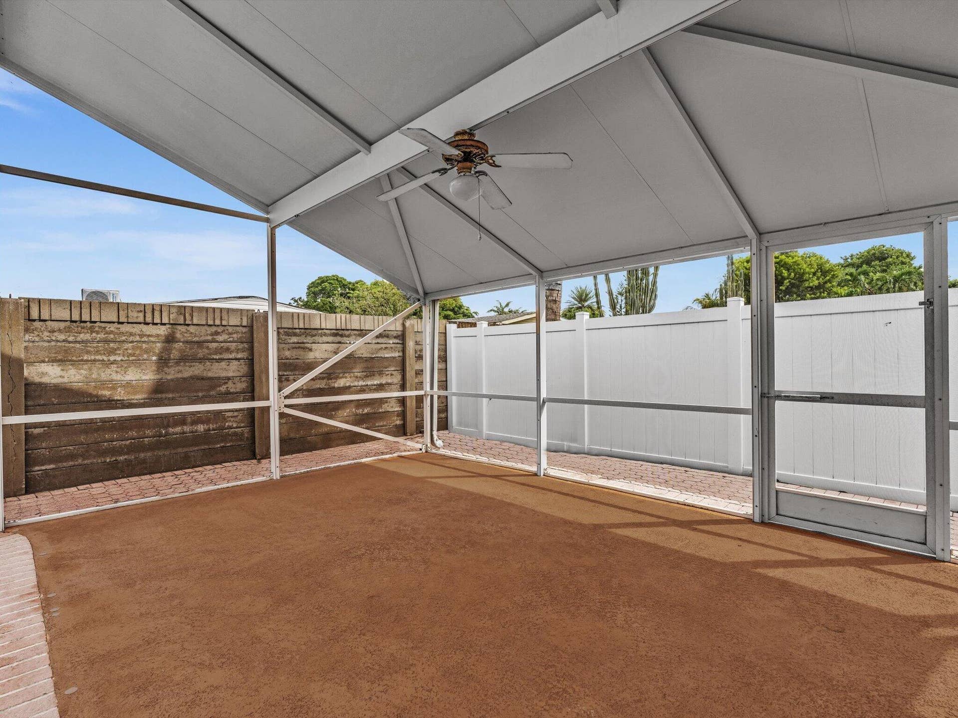 12535 SW 7th Place, Davie, FL 33325 pool