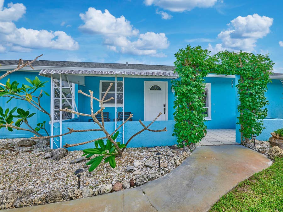Property photo for 1341 SE MOHAVE Street, Port St Lucie, FL
