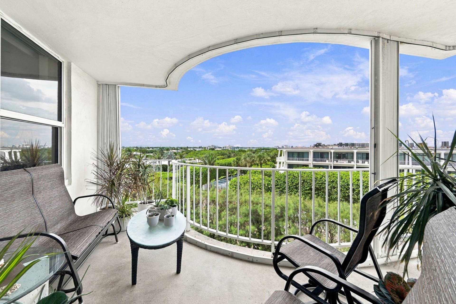 2295 S Ocean Boulevard, #517, Palm Beach, FL 33480 2295-S-Ocean-Blvd-Apt-517-PB-MLS-026