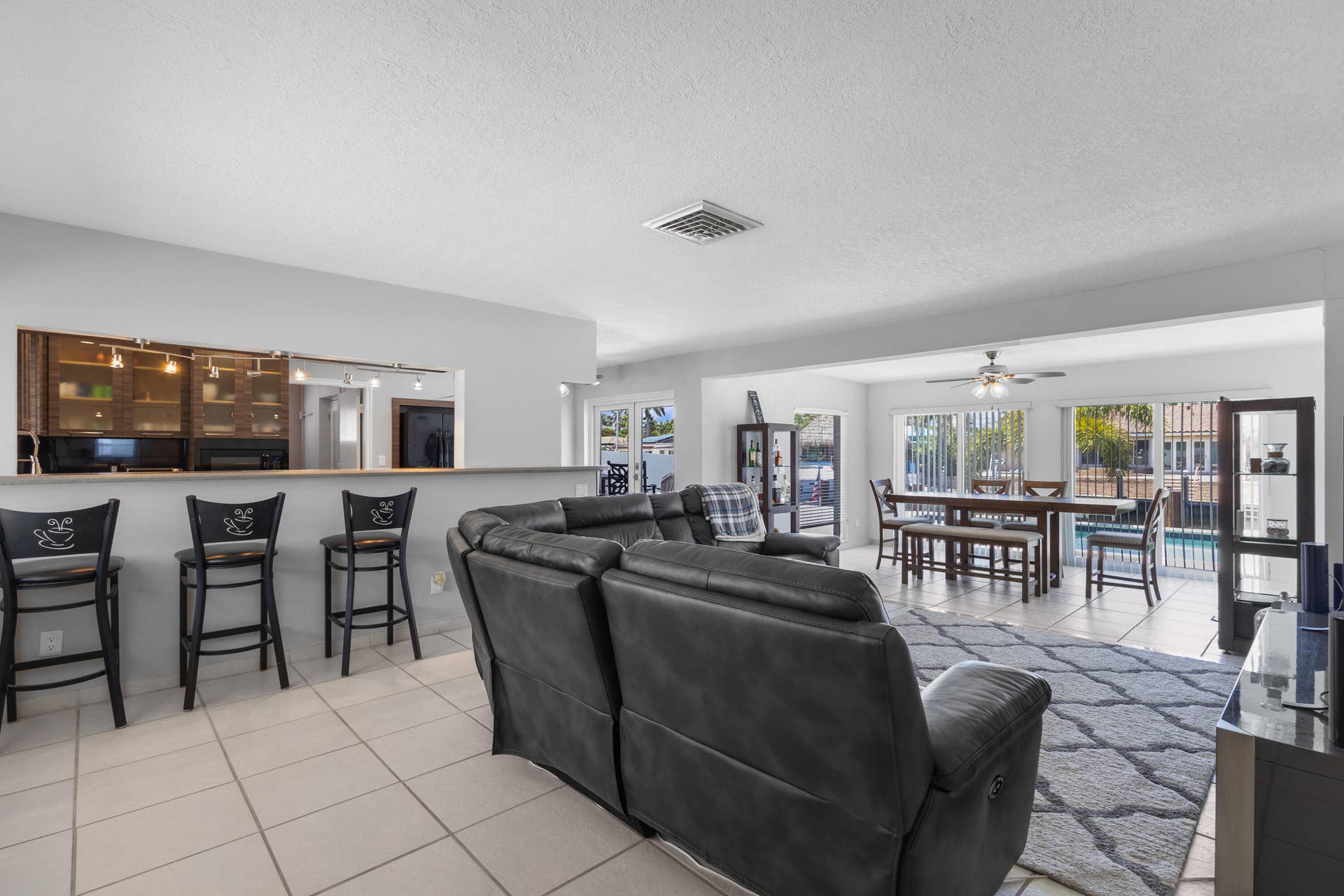 2333 SE 11TH Street, Pompano Beach, Pompano Beach, FL 33062 IMG_0061