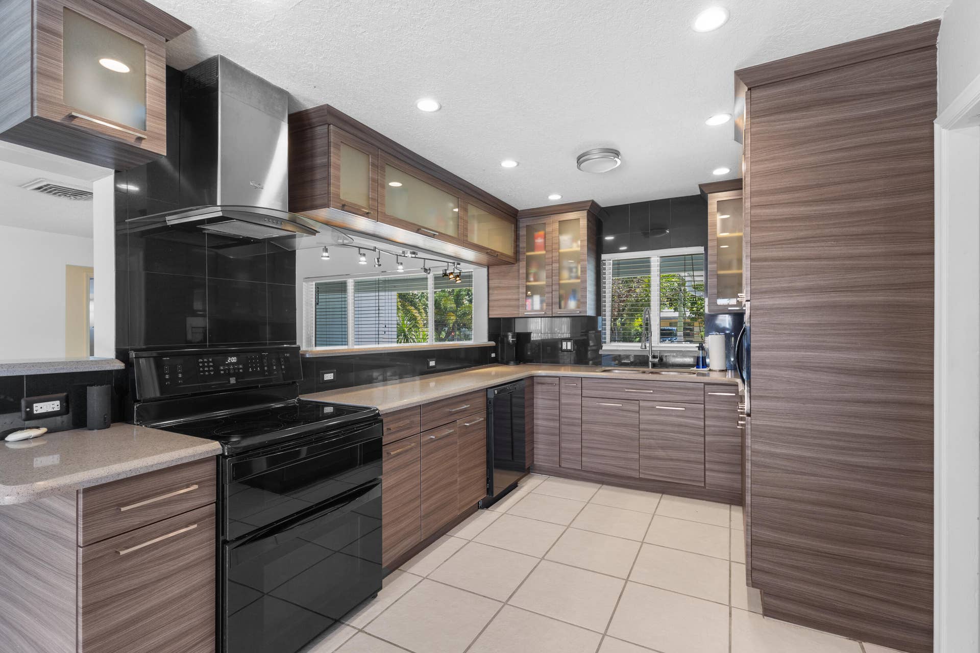 2333 SE 11TH Street, Pompano Beach, Pompano Beach, FL 33062 IMG_0097