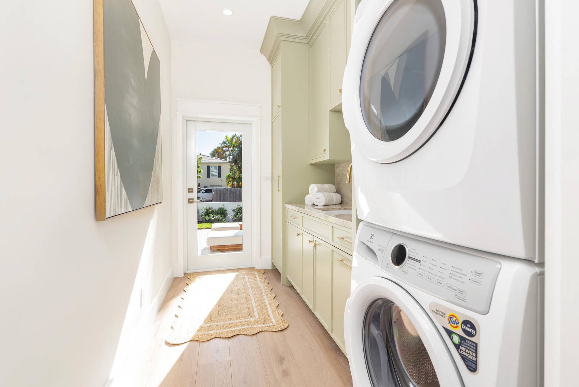110 Greenwood Drive, West Palm Beach, FL 33405 Laundry