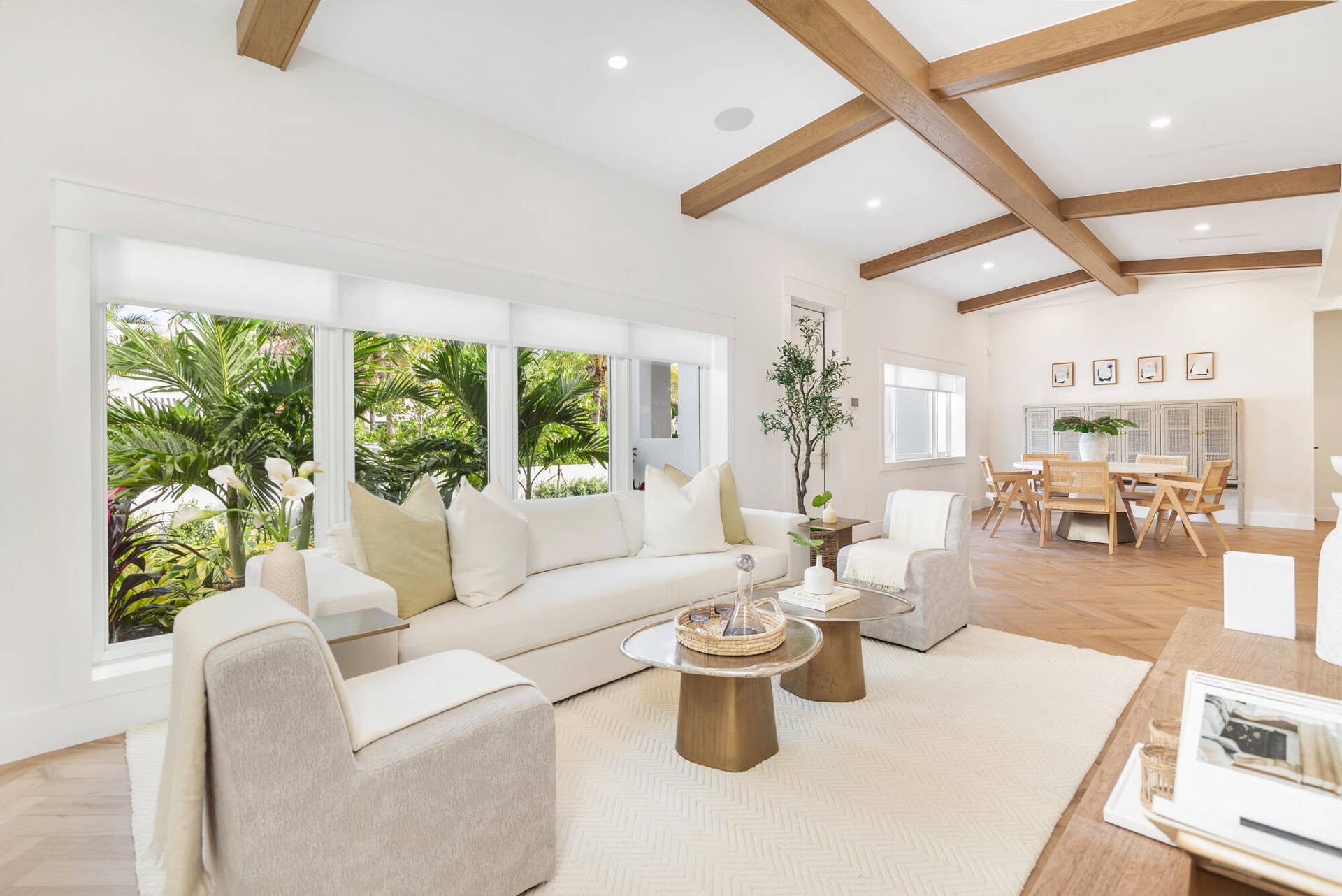 110 Greenwood Drive, West Palm Beach, FL 33405 Living Room