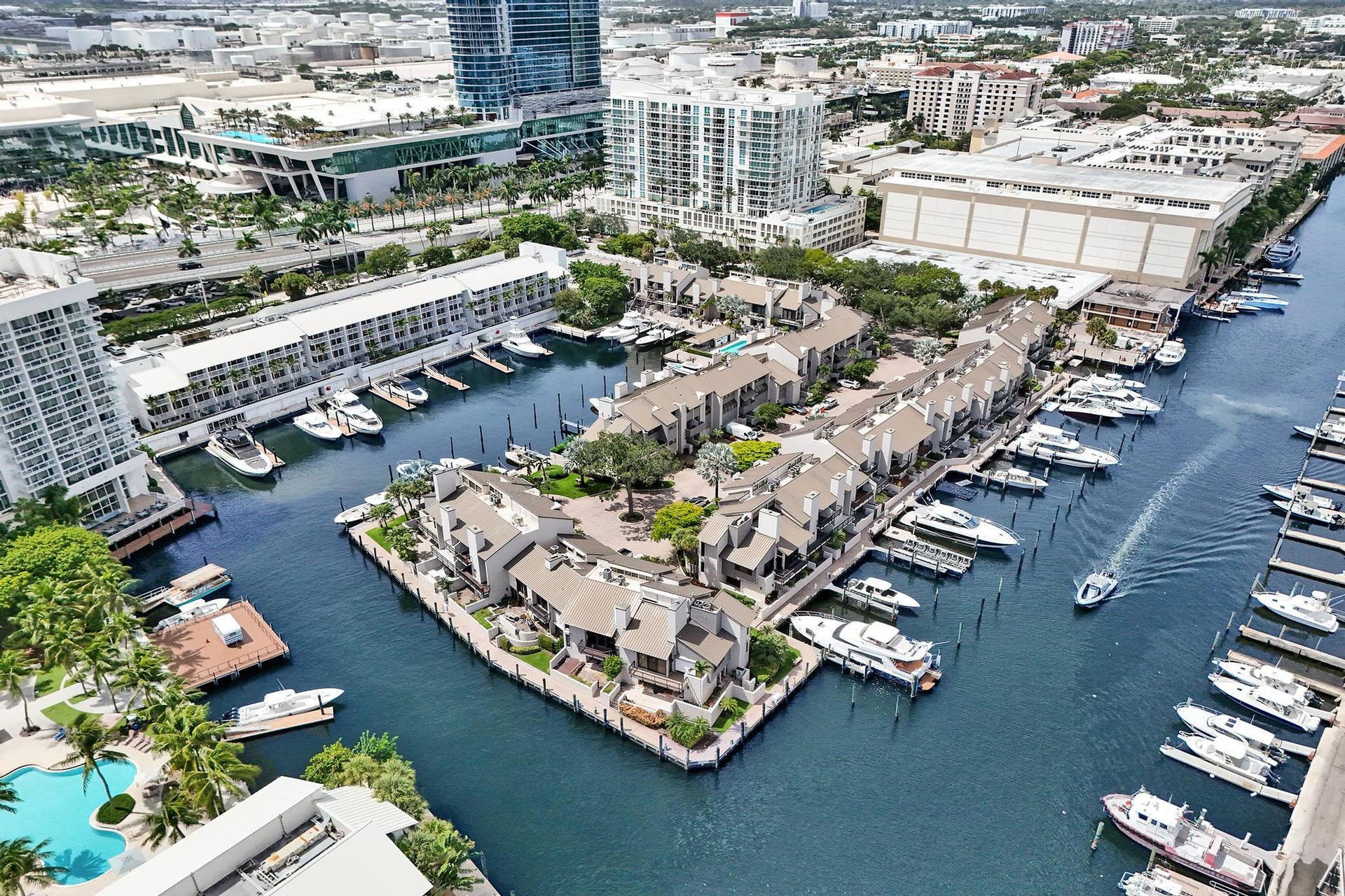 15 Port Side Drive, #15, Fort Lauderdale, FL 33316 DJI_20260910121700_0260_D