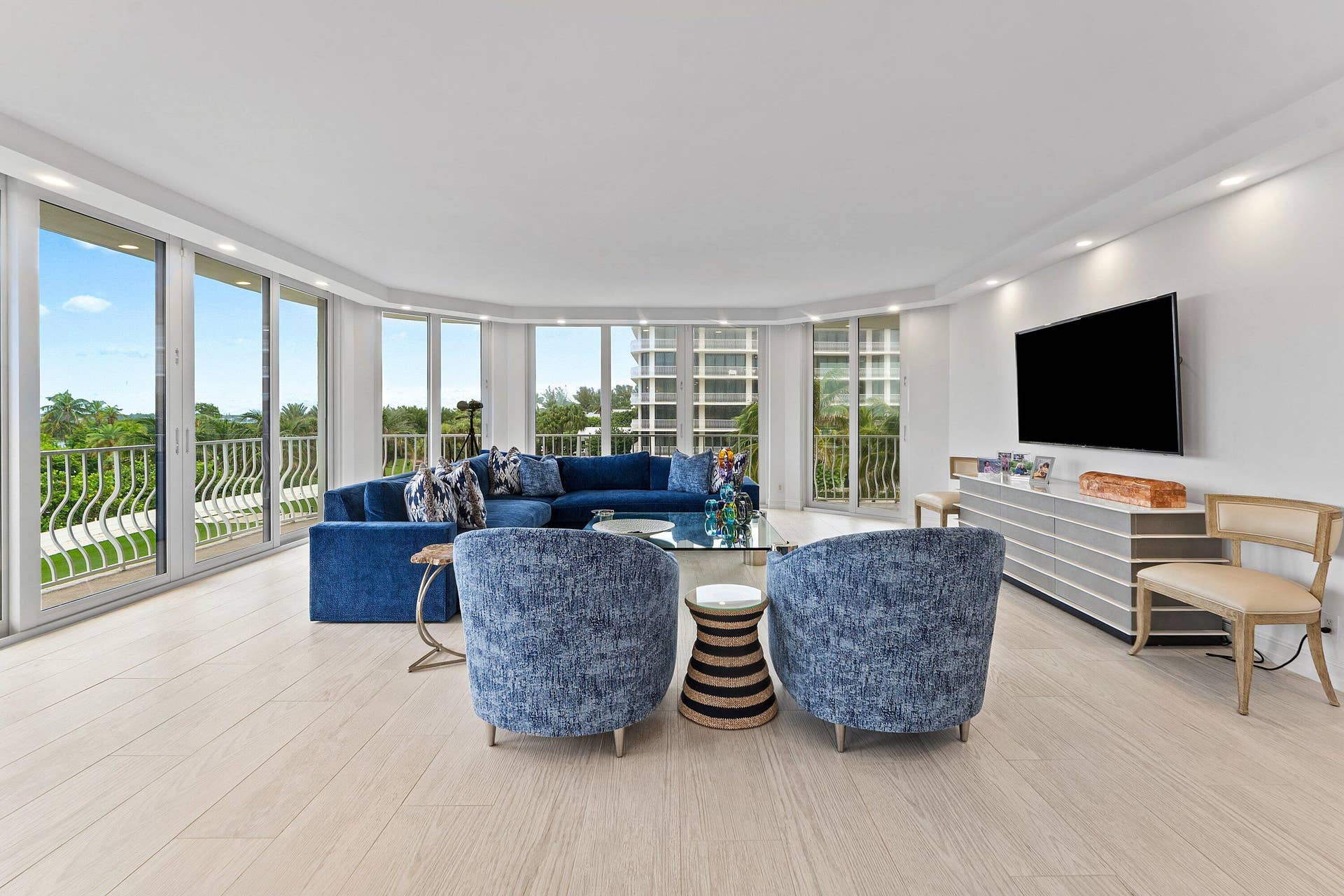 2000 S OCEAN Boulevard, #204S, Palm Beach, FL 33480 013-2000SouthOceanBoulevard-204S-PalmBea