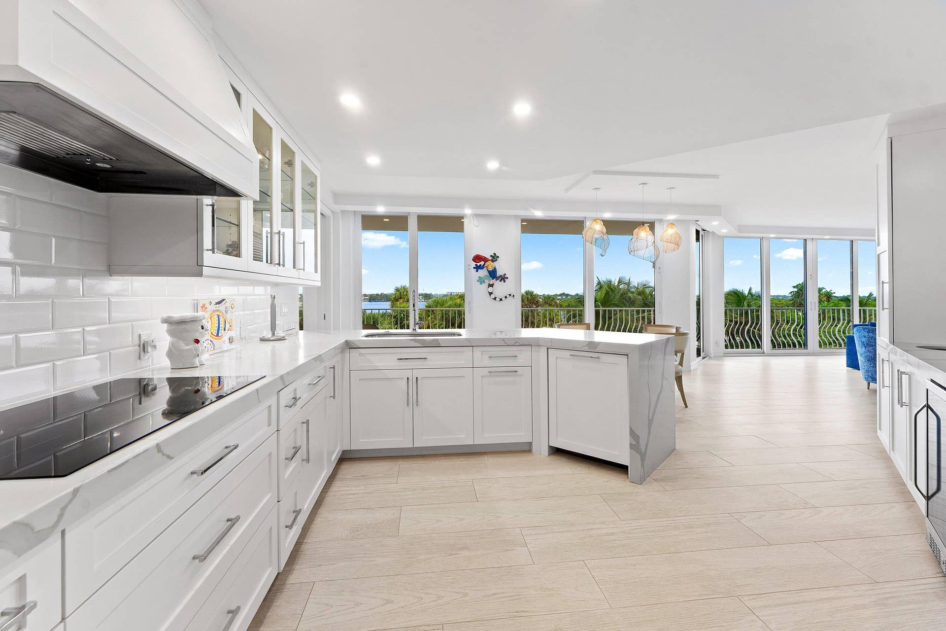 2000 S OCEAN Boulevard, #204S, Palm Beach, FL 33480 007-2000SouthOceanBoulevard-204S-PalmBea
