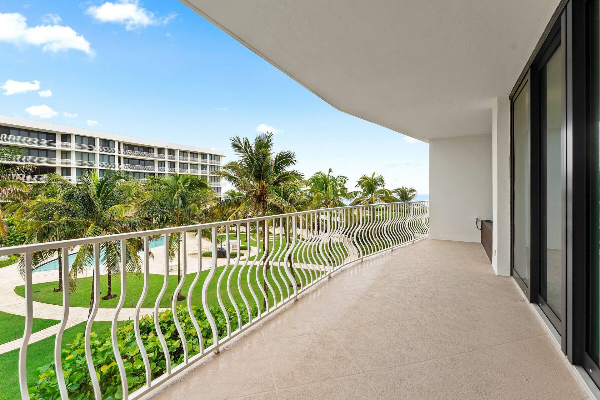 2000 S OCEAN Boulevard, #204S, Palm Beach, FL 33480 039-2000SouthOceanBoulevard-204S-PalmBea