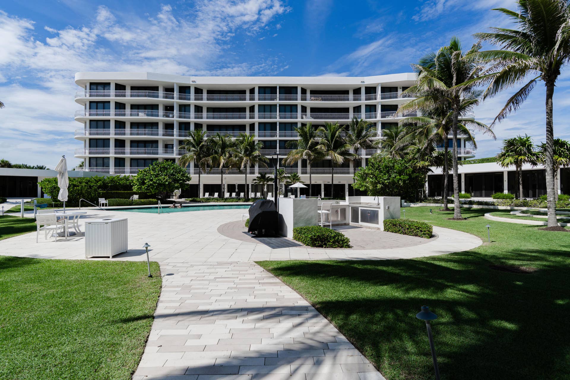 2000 S OCEAN Boulevard, #204S, Palm Beach, FL 33480 DSC03861