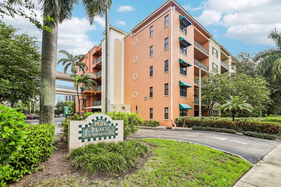 Property photo for 1620 Presidential Way, #310, West Palm Beach, FL