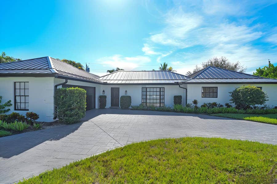 Property photo for 7 SE Paddock Circle, Jupiter, FL