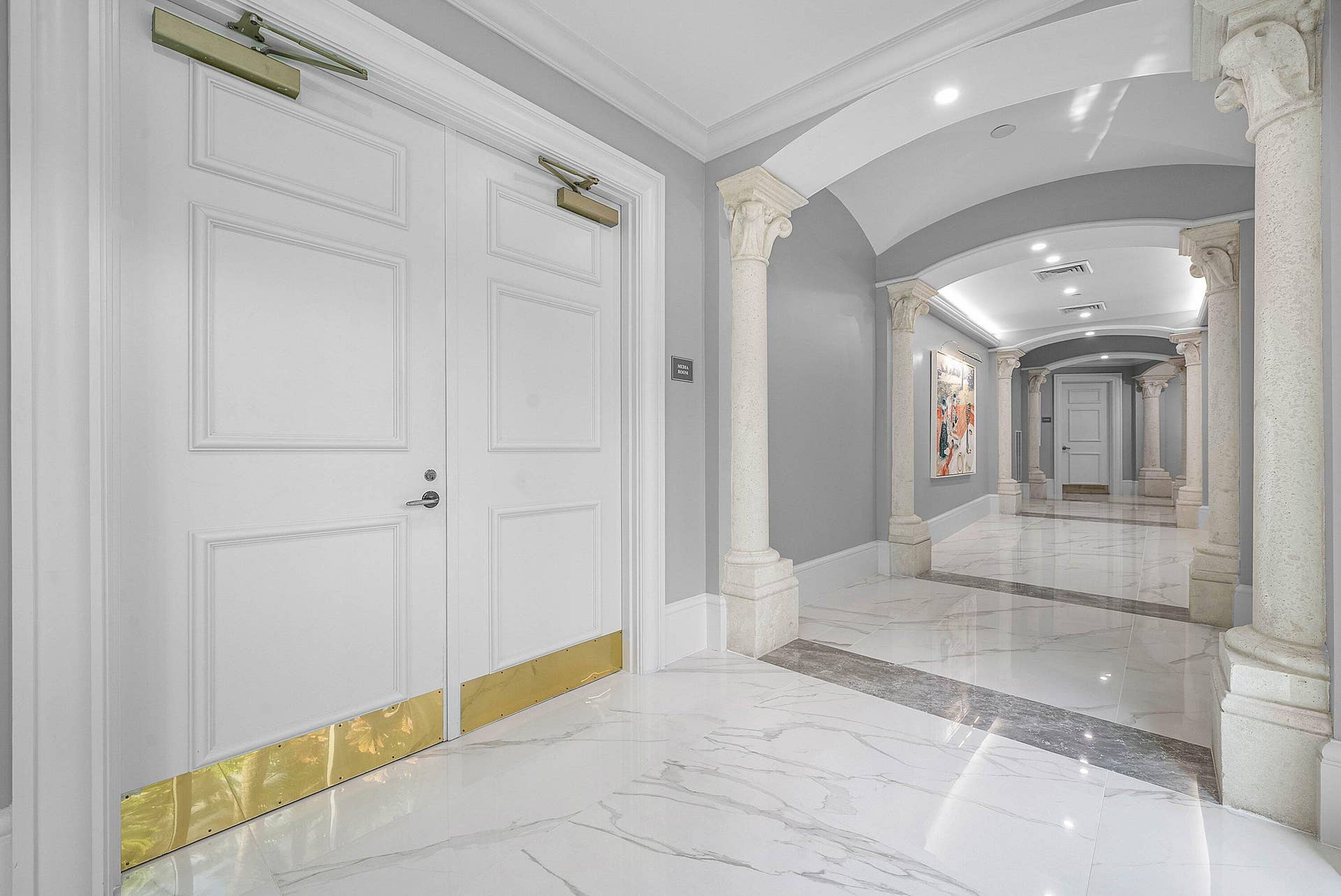 Palm Beach, Palm Beach, FL 33480 Hallways