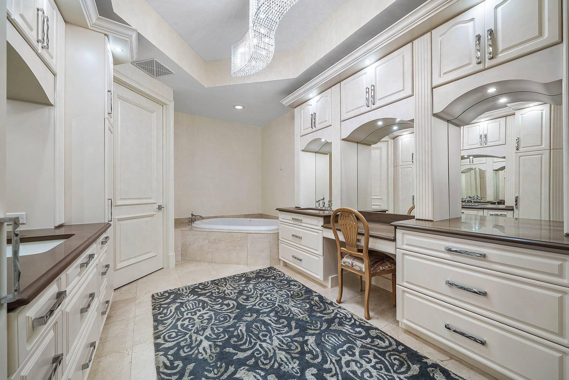 Palm Beach, Palm Beach, FL 33480 Primary Bath