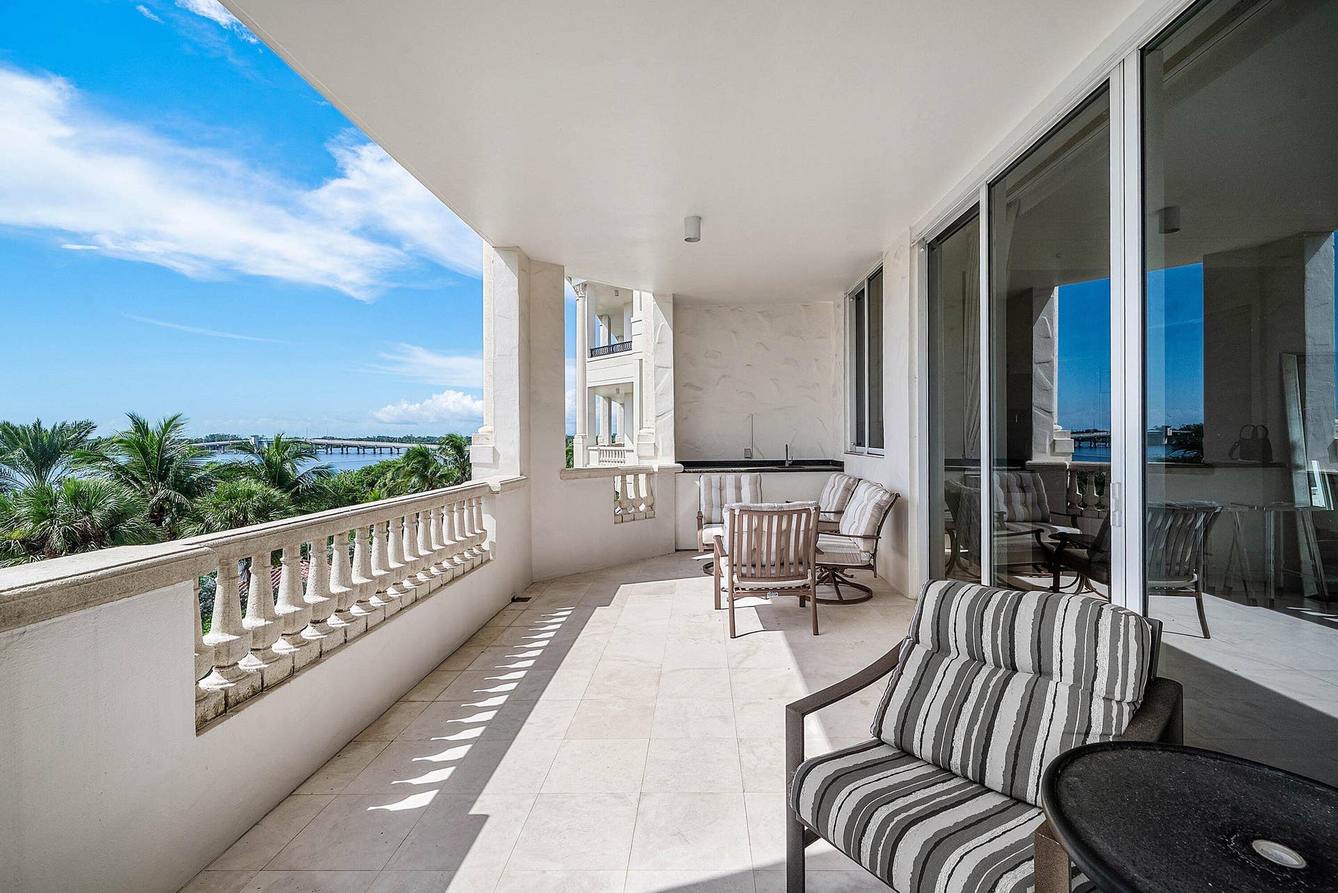 3000 S OCEAN Boulevard, #402, Palm Beach, FL 33480 West Terrace