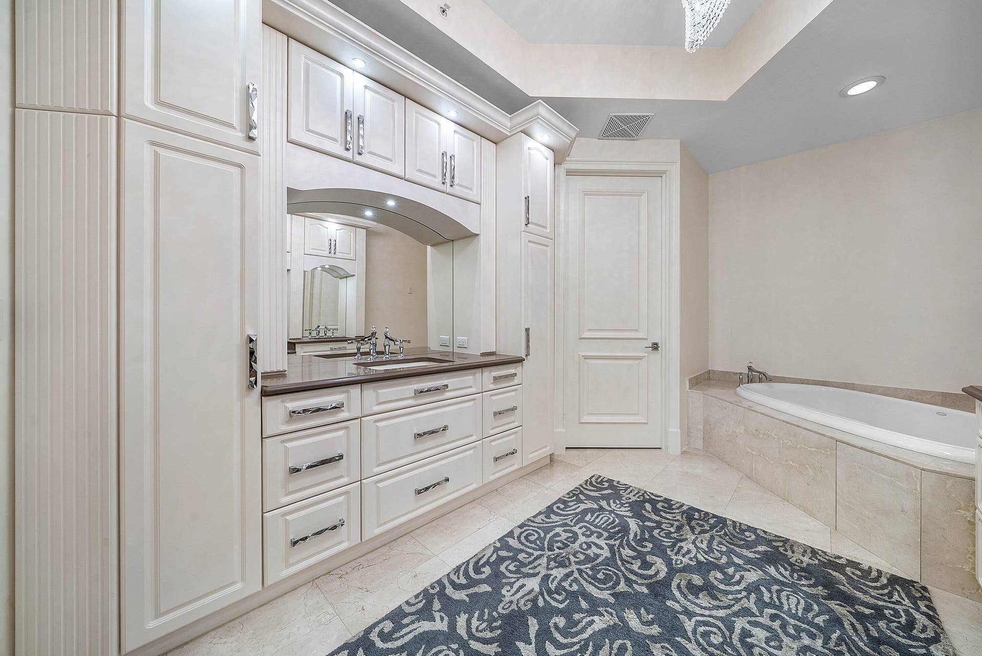 3000 S OCEAN Boulevard, #402, Palm Beach, FL 33480 Primary Bath