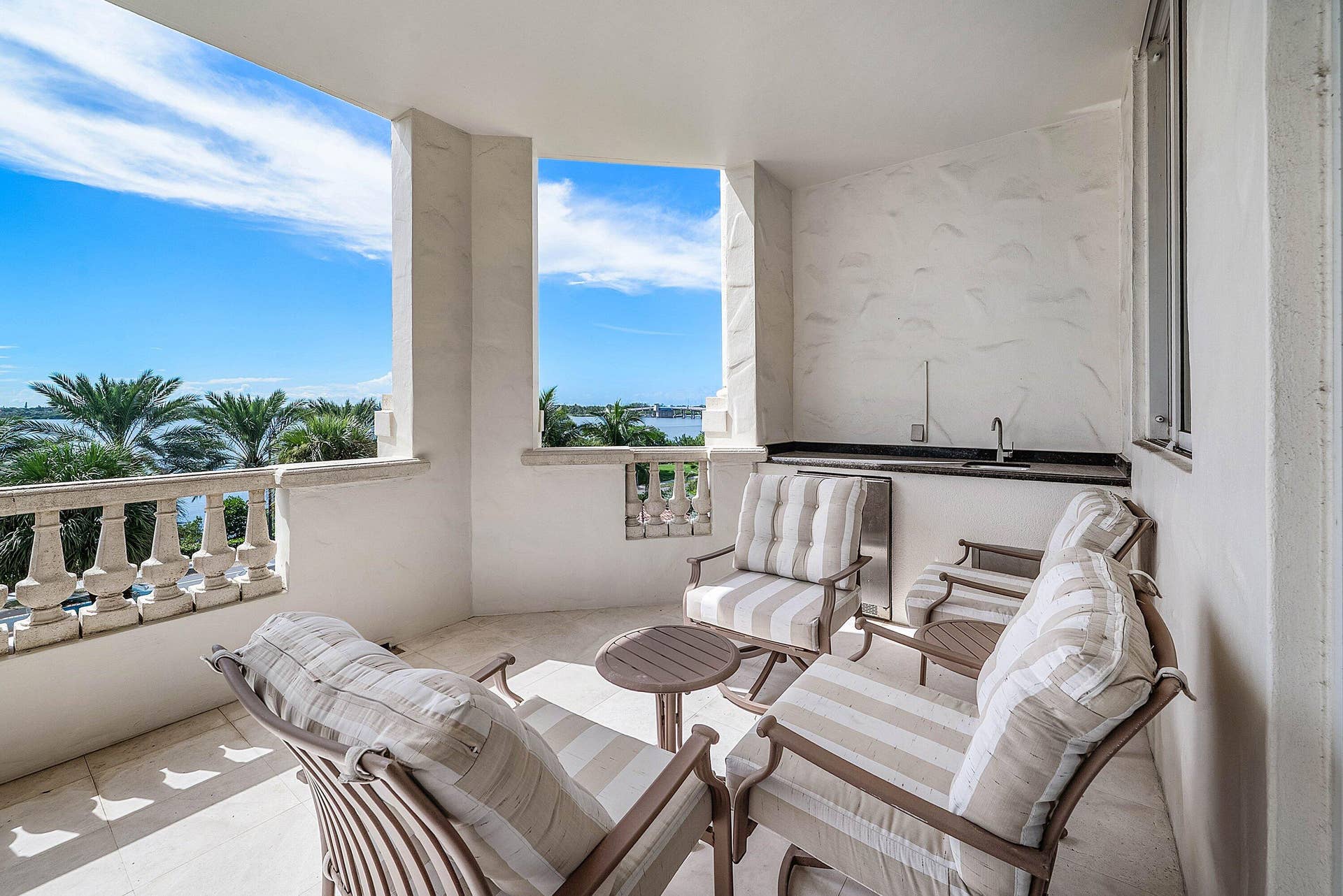 3000 S OCEAN Boulevard, #402, Palm Beach, FL 33480 Terrace
