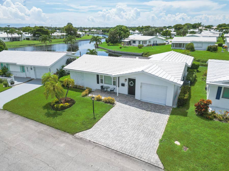 Property photo for 118 SW 15TH Court, Boynton Beach, FL