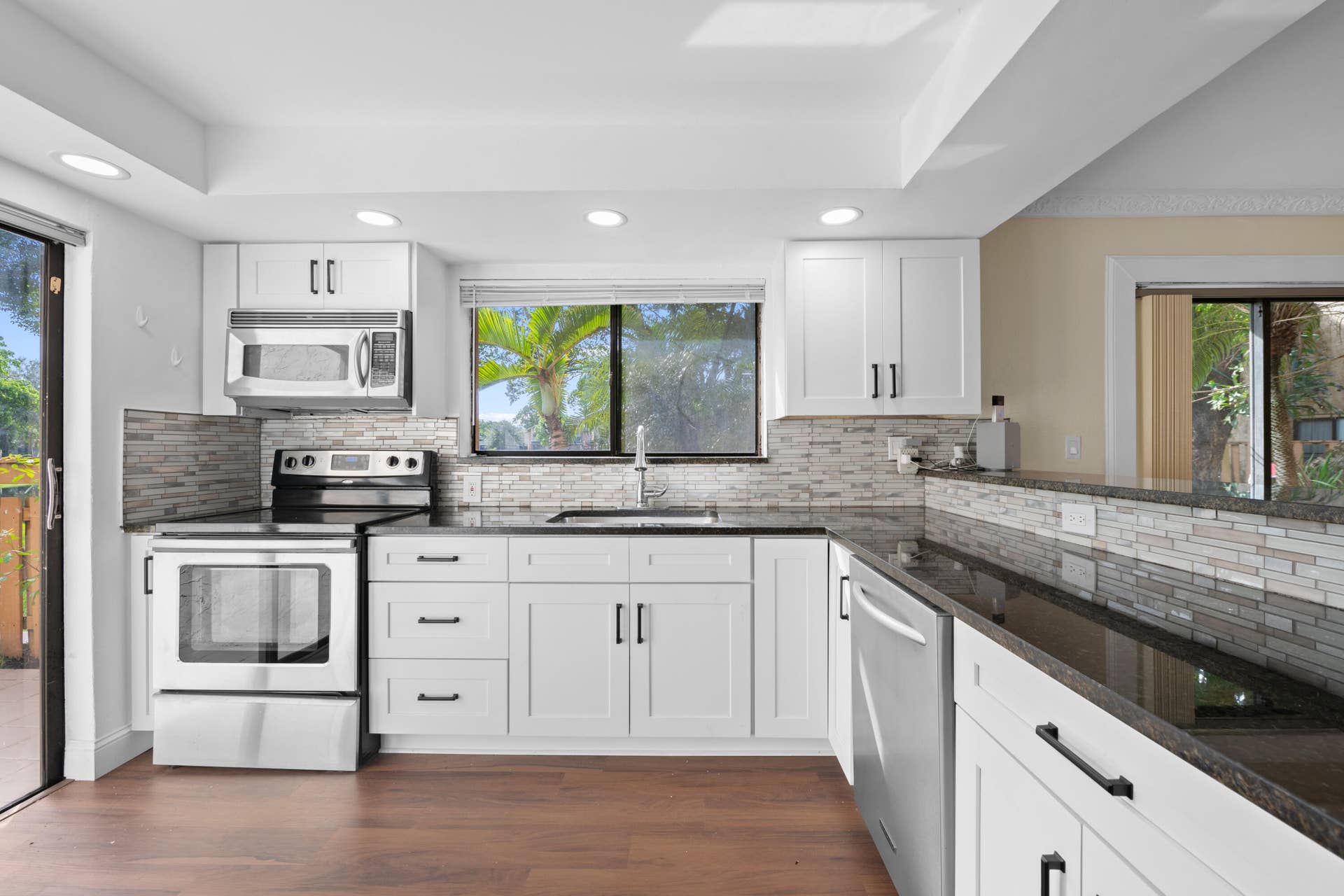 32 Wimbledon Lakes Drive, #221, Plantation, FL 33324 DSC_4380