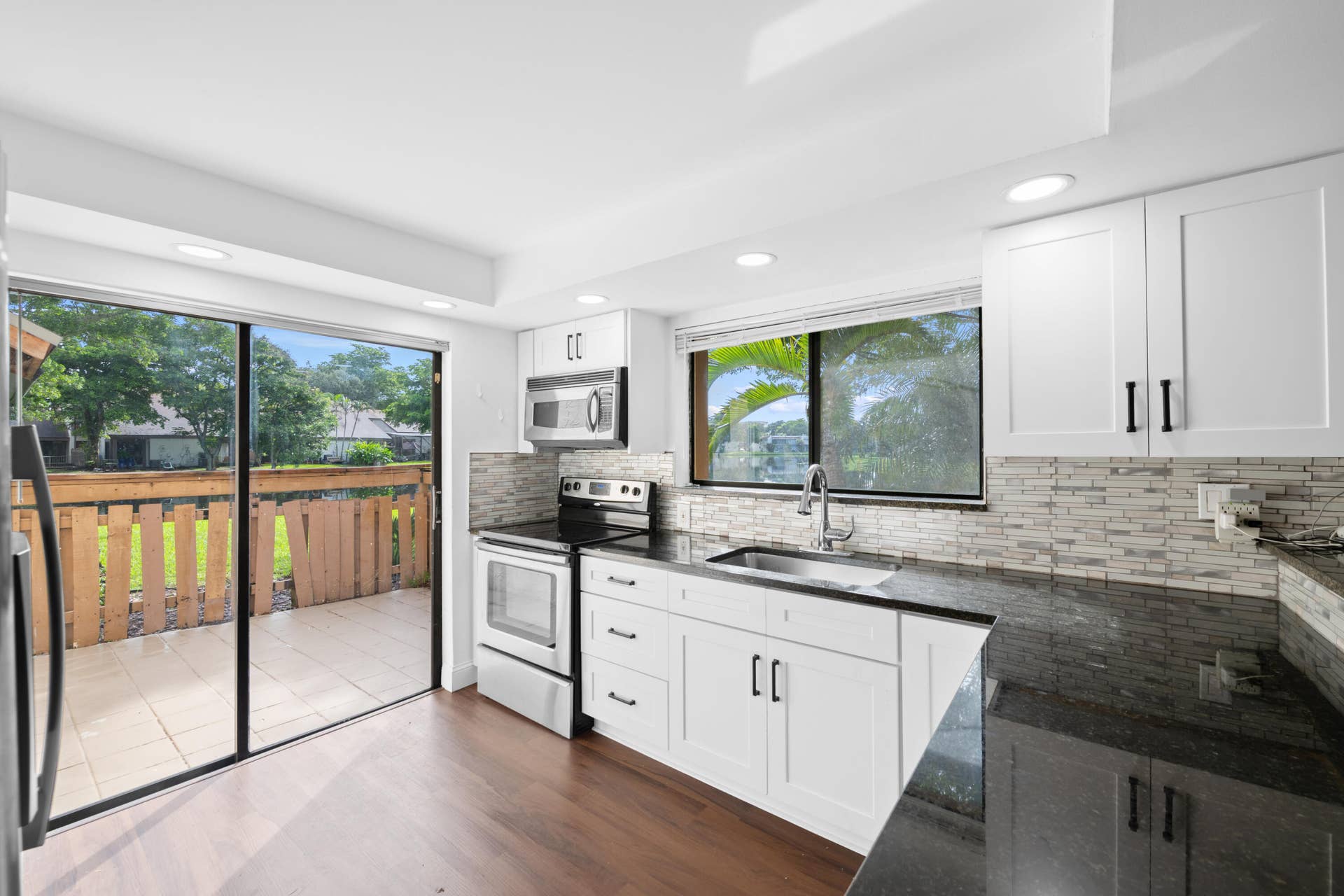 32 Wimbledon Lakes Drive, #221, Plantation, FL 33324 DSC_4377