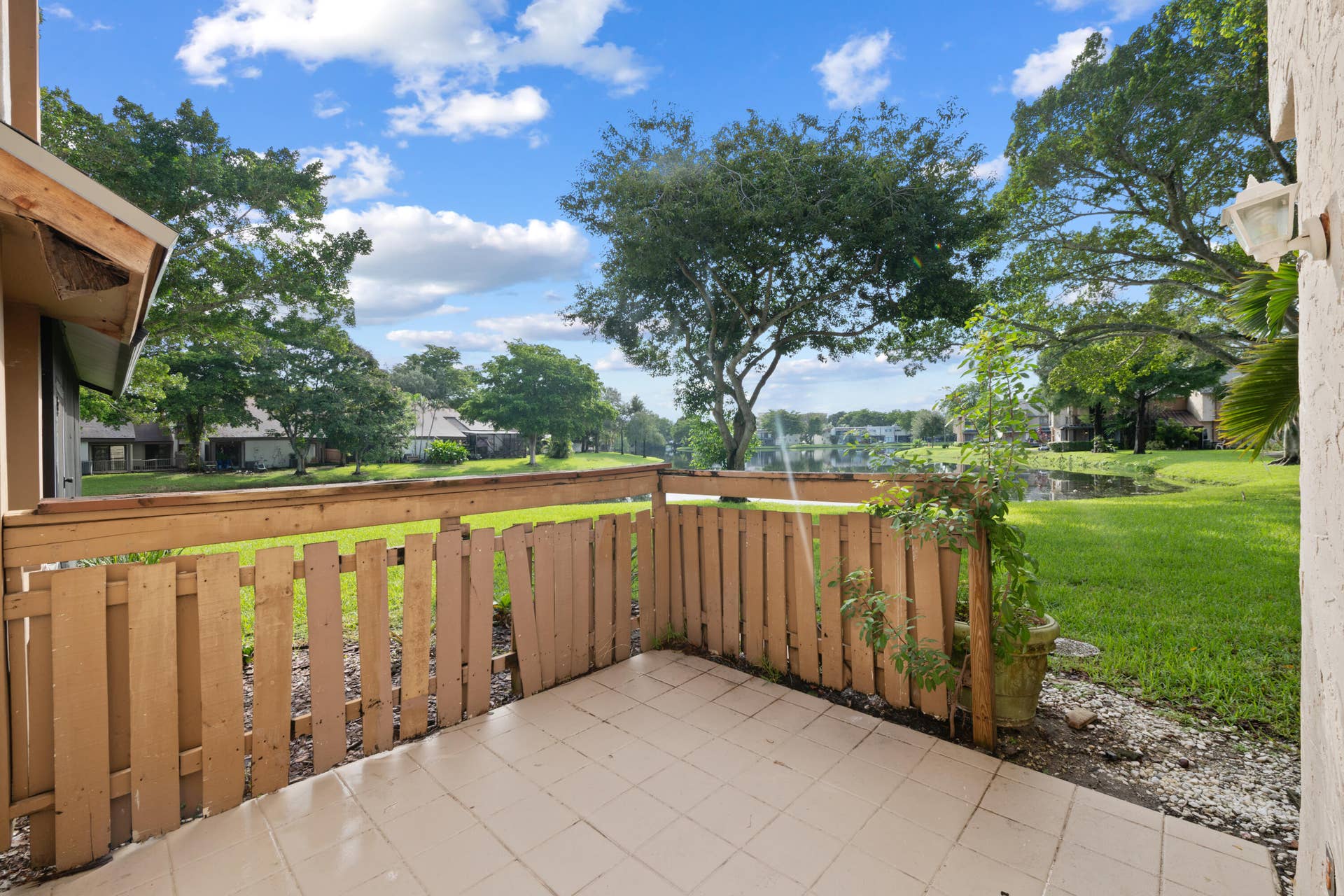 32 Wimbledon Lakes Drive, #221, Plantation, FL 33324 DSC_4340