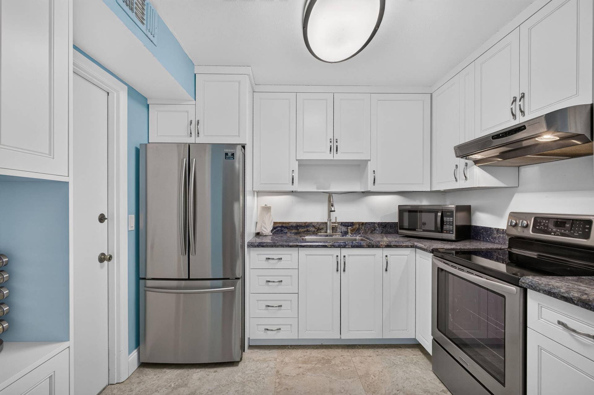 630 OCEAN Drive, #209, Juno Beach, FL 33408 Kitchen