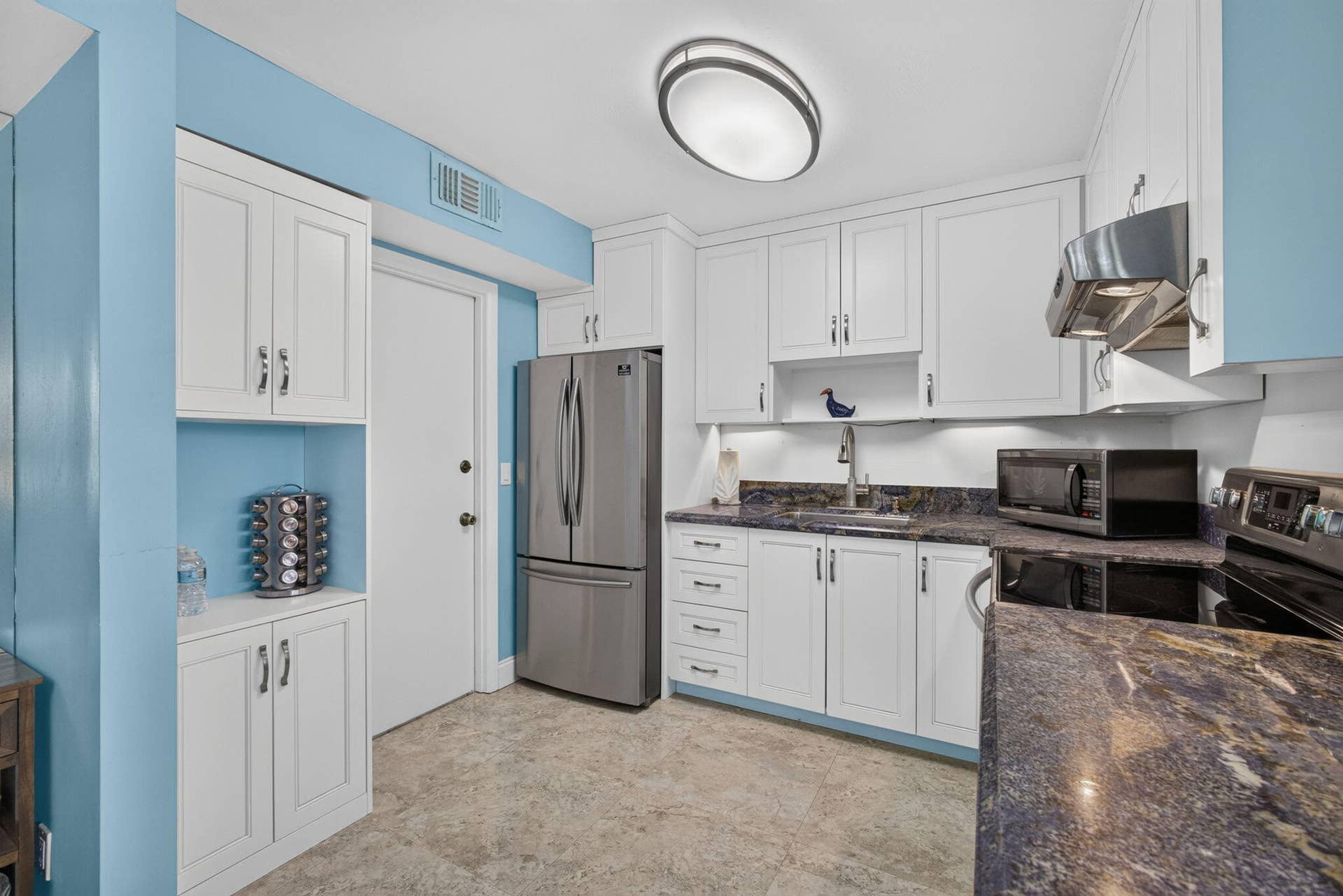 630 OCEAN Drive, #209, Juno Beach, FL 33408 Kitchen