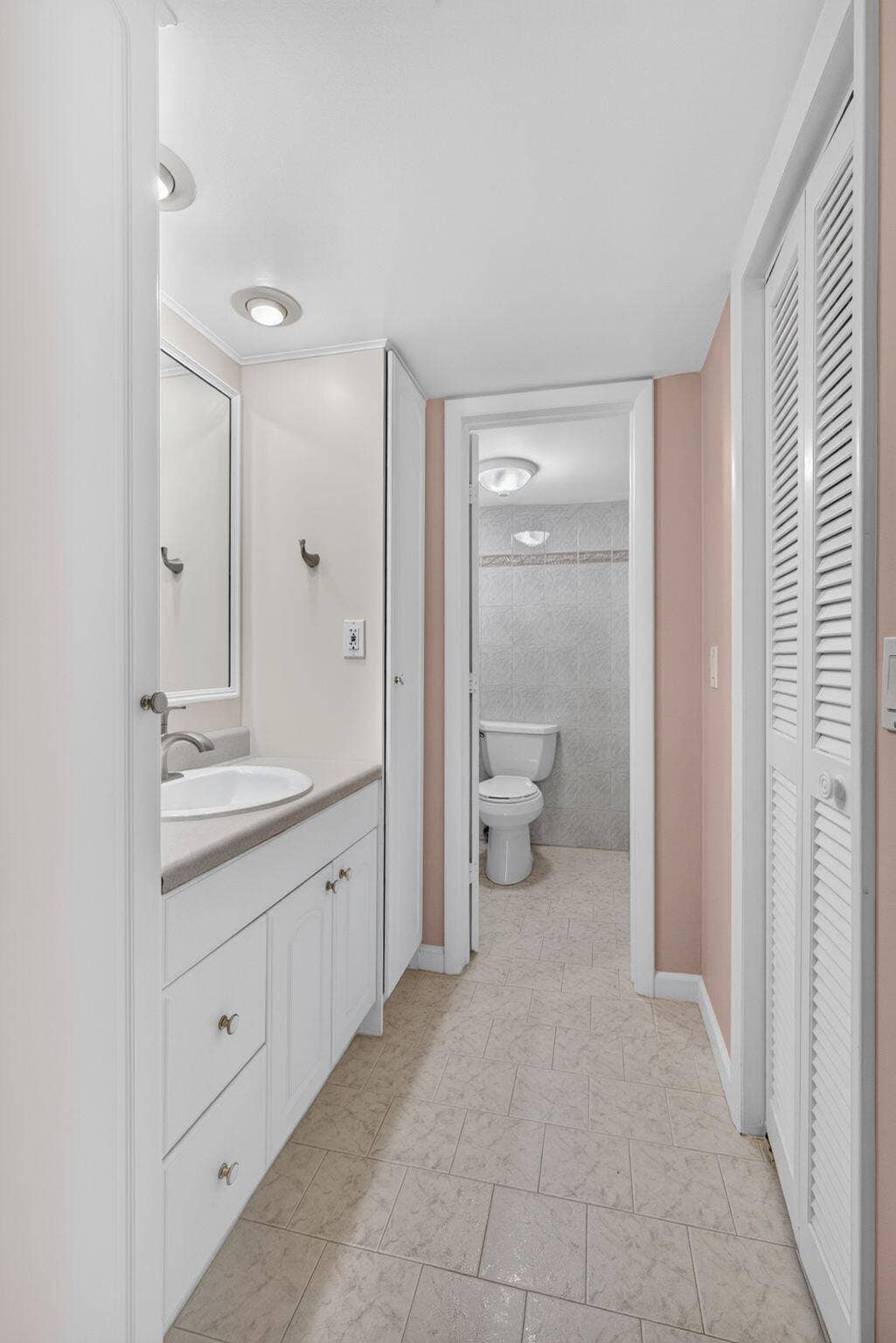 630 OCEAN Drive, #209, Juno Beach, FL 33408 Master Bathroom