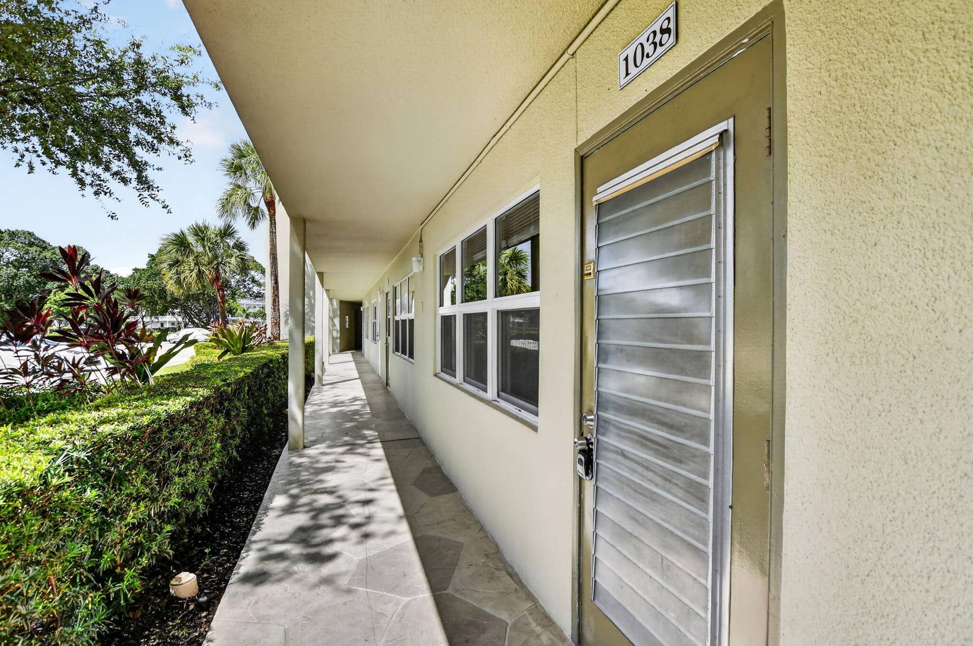 1038 Berkshire B, Deerfield Beach, FL 33442 First Floor Unit