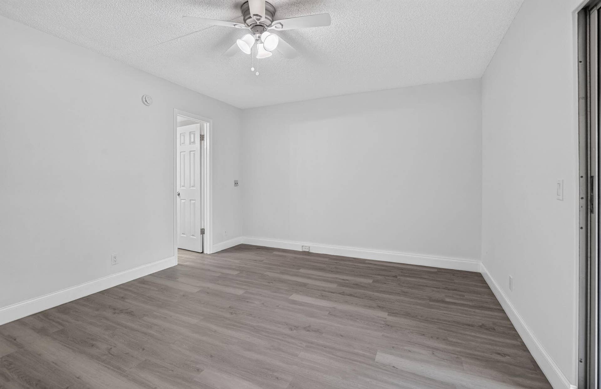 1038 Berkshire B, Deerfield Beach, FL 33442 25-web-or-mls-DSC_2793 - Copy