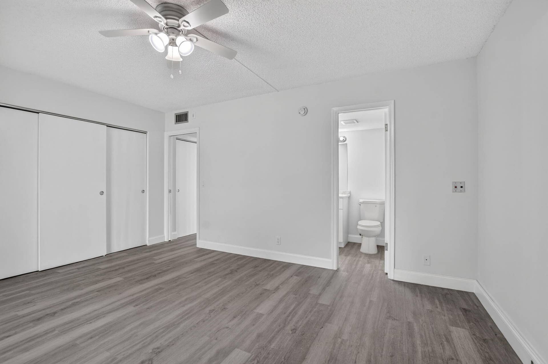 1038 Berkshire B, Deerfield Beach, FL 33442 Bedroom
