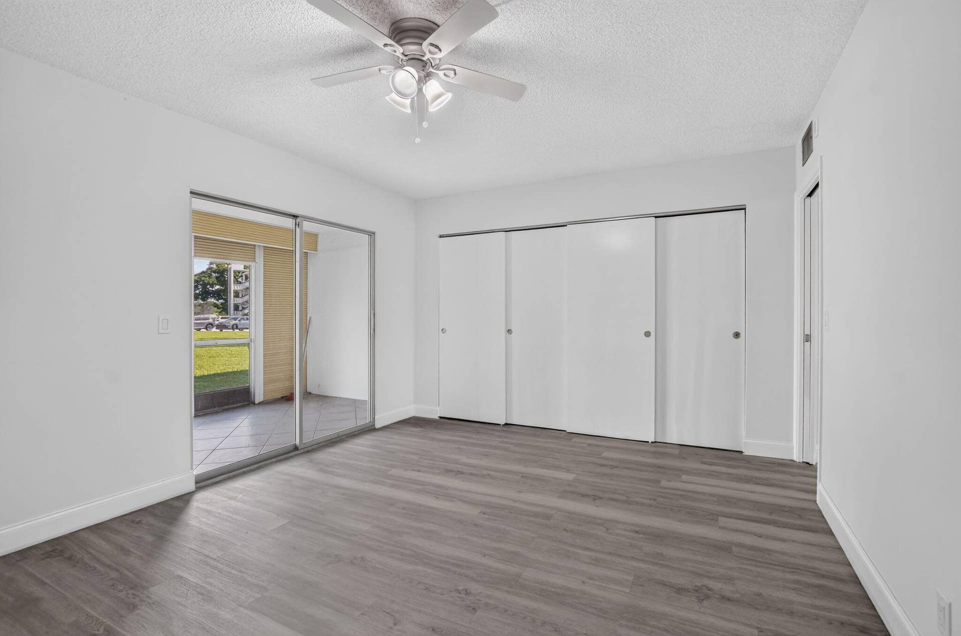 1038 Berkshire B, Deerfield Beach, FL 33442 27-web-or-mls-DSC_2803 - Copy