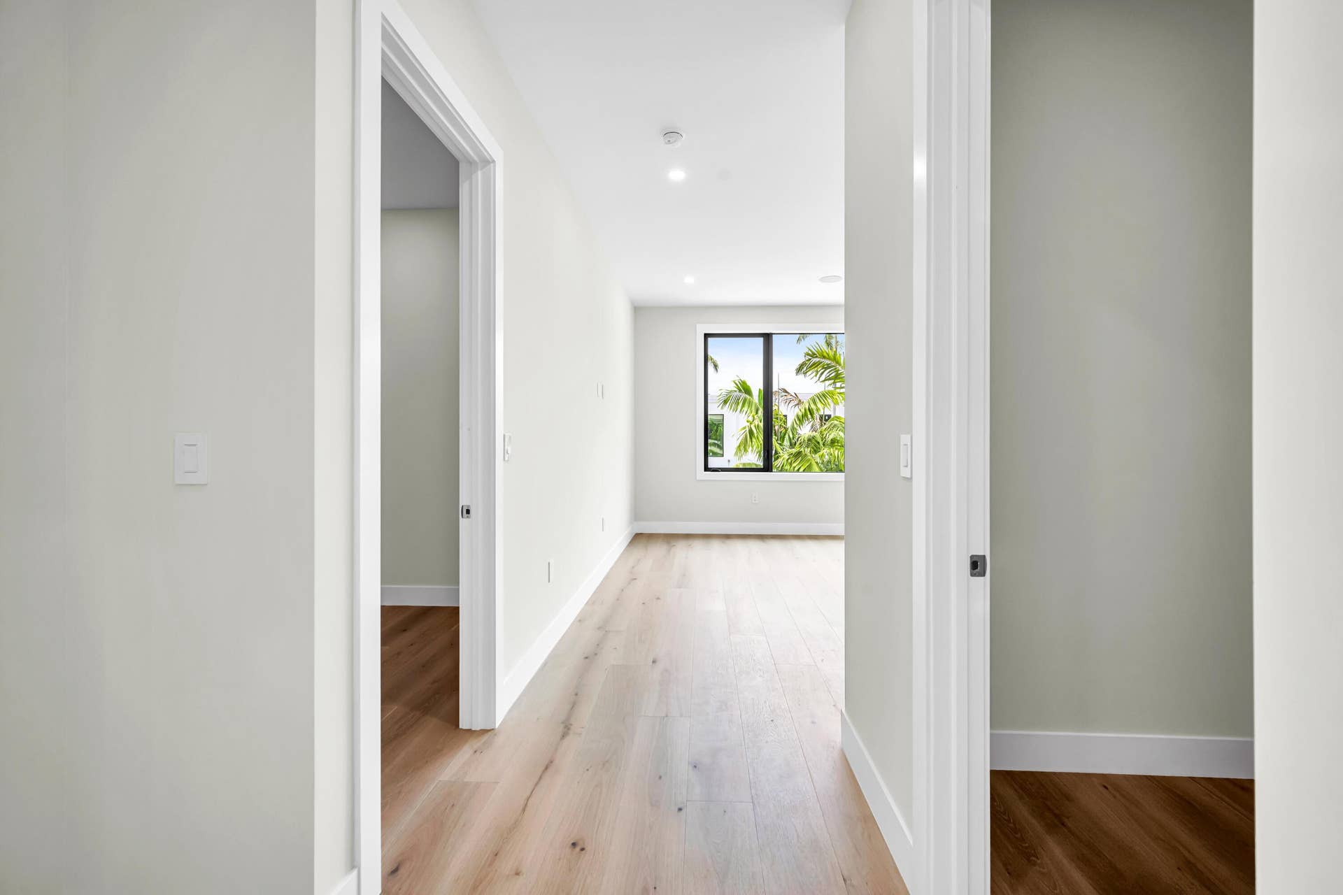 445 NE 11TH AVE-48