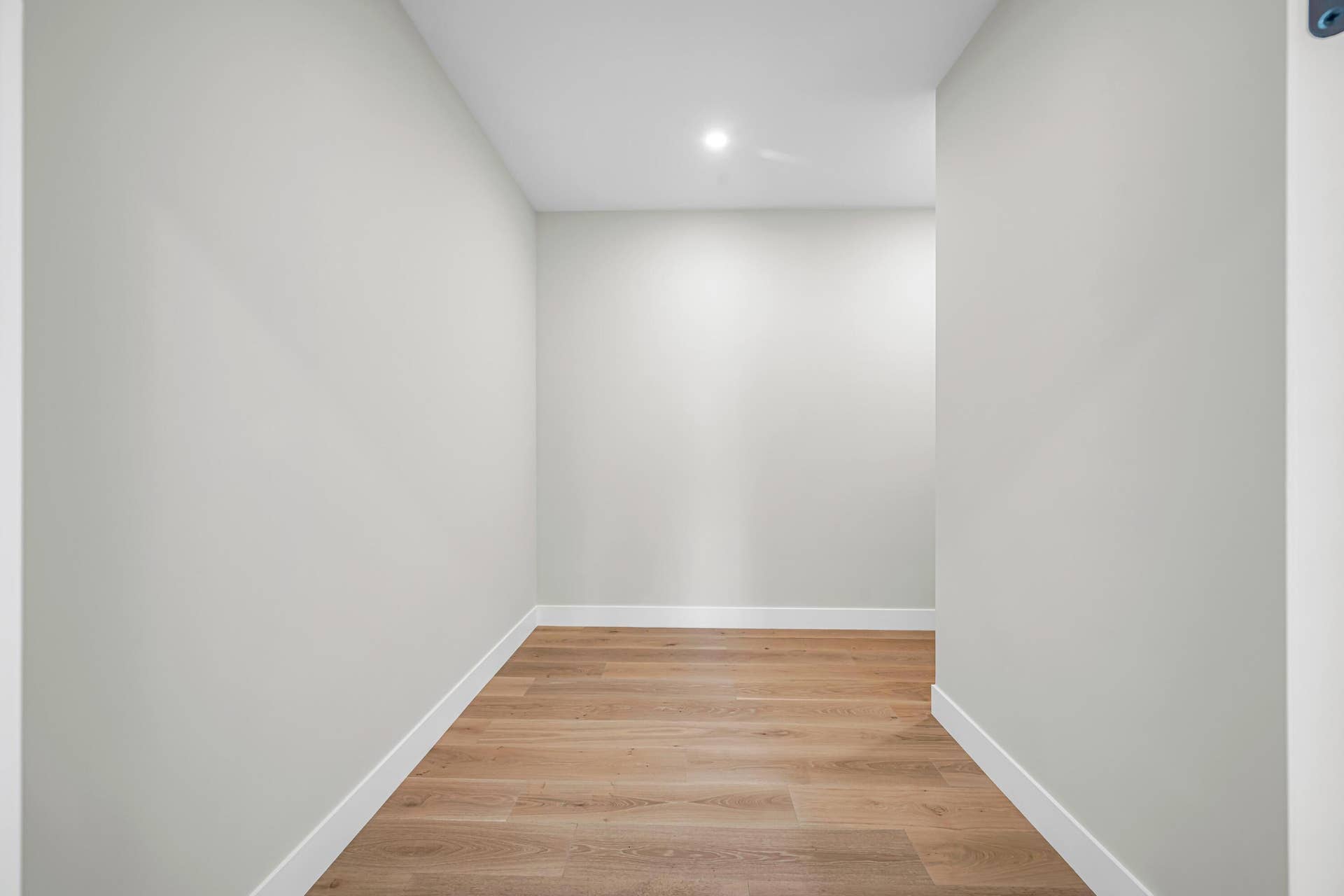 445 NE 11TH AVE-47