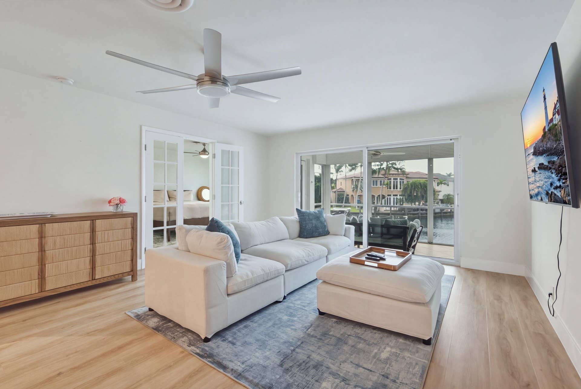 2330 NE 36th Street, #11, Lighthouse Point, FL 33064 Living Area