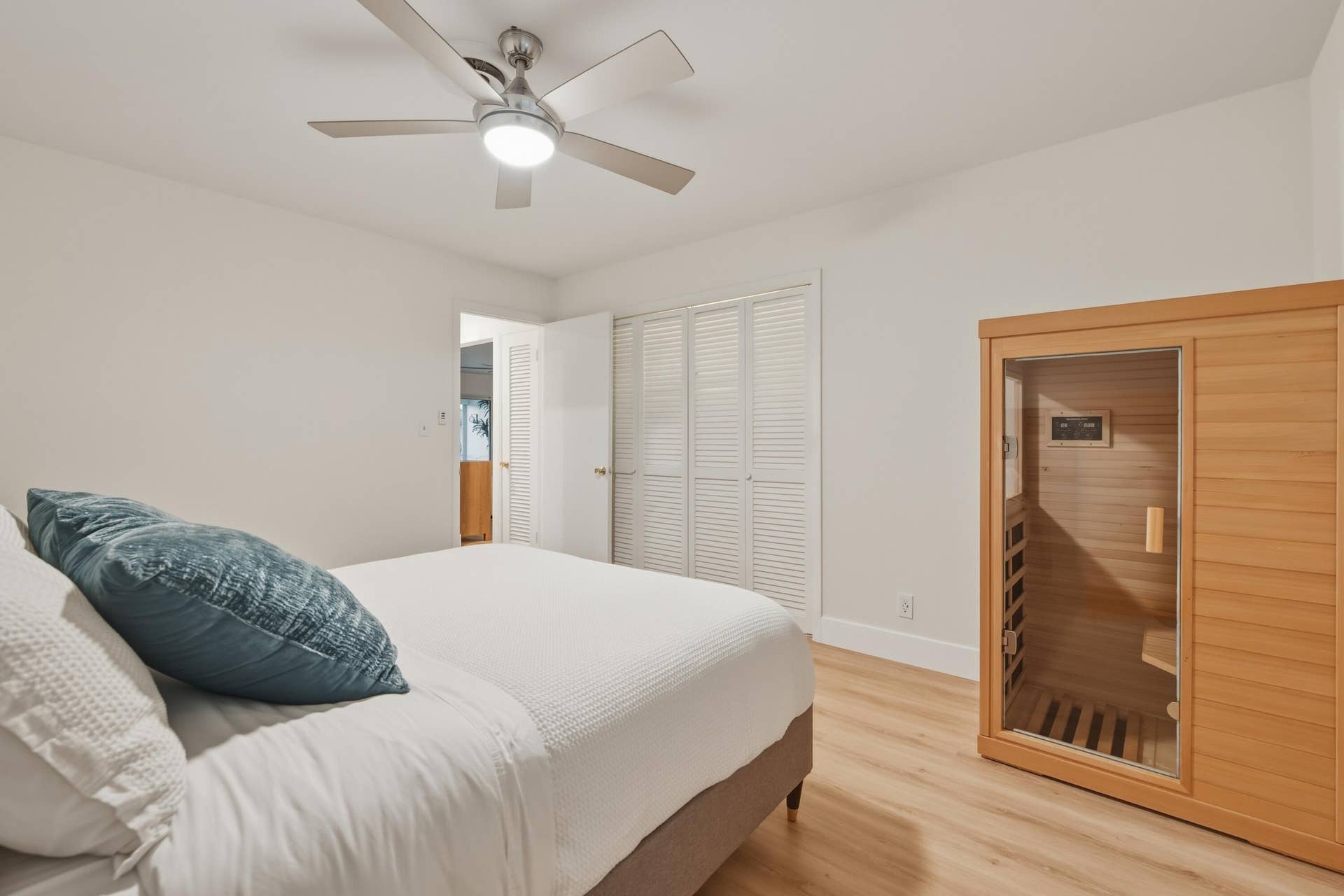 2330 NE 36th Street, #11, Lighthouse Point, FL 33064 2nd Bedroom with Sauna