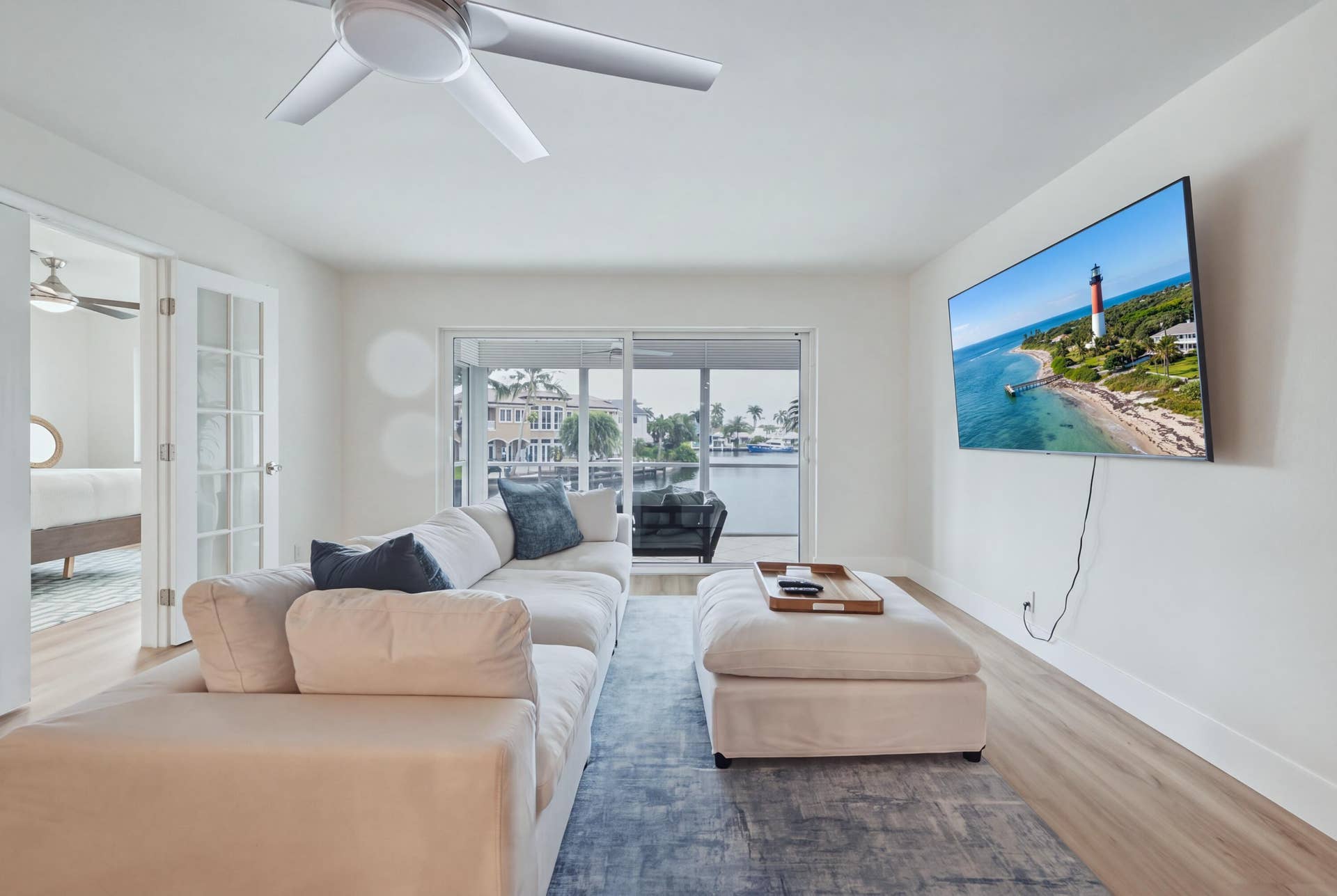 2330 NE 36th Street, #11, Lighthouse Point, FL 33064 Living Area