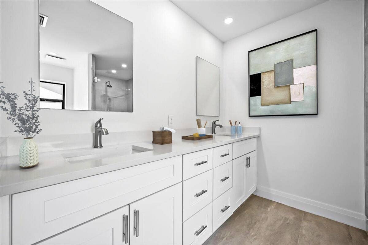 11569 Landing Place, North Palm Beach, FL 33408 Primary Bathroom