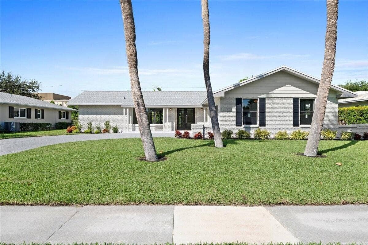 11569 Landing Place, North Palm Beach, FL 33408 front