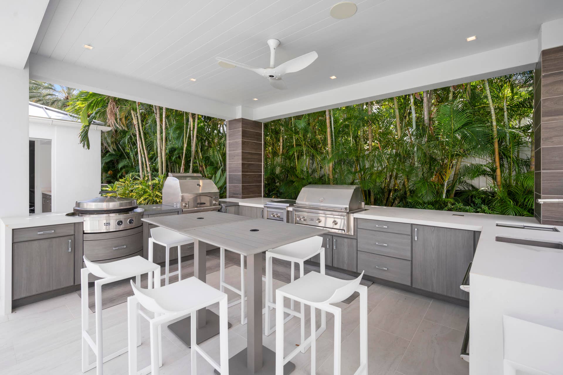 summer kitchen