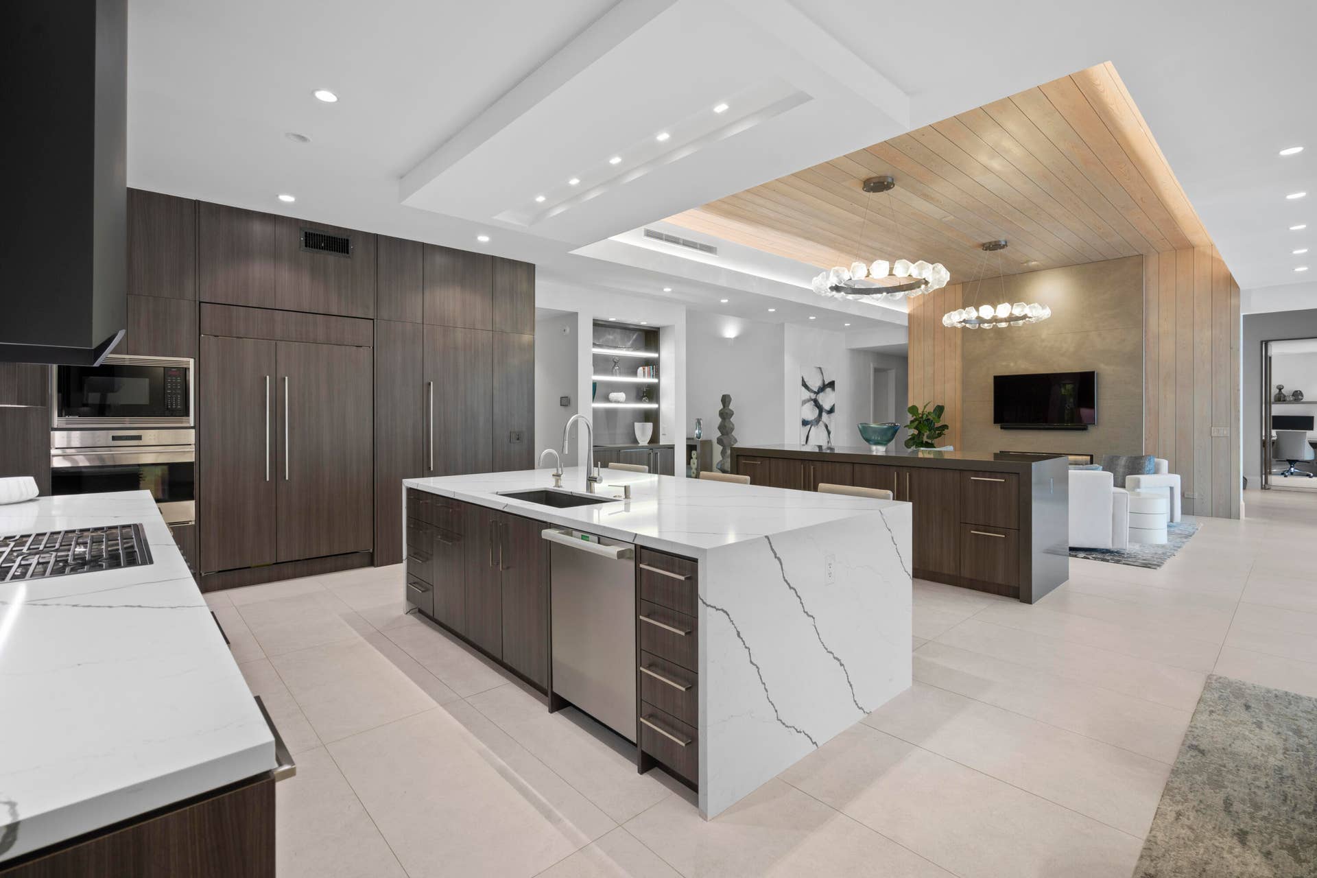 944 kithcen + living