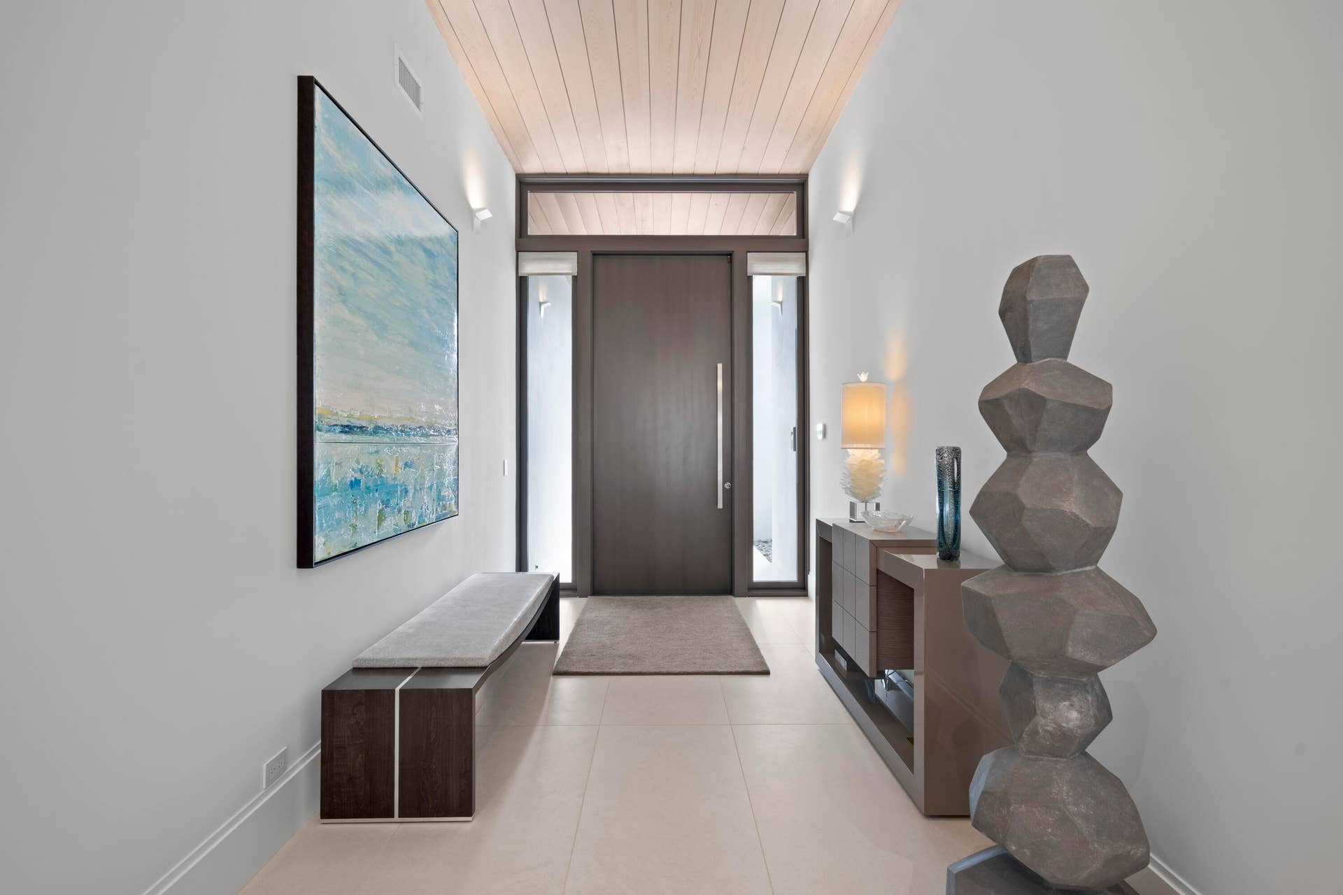 944 foyer