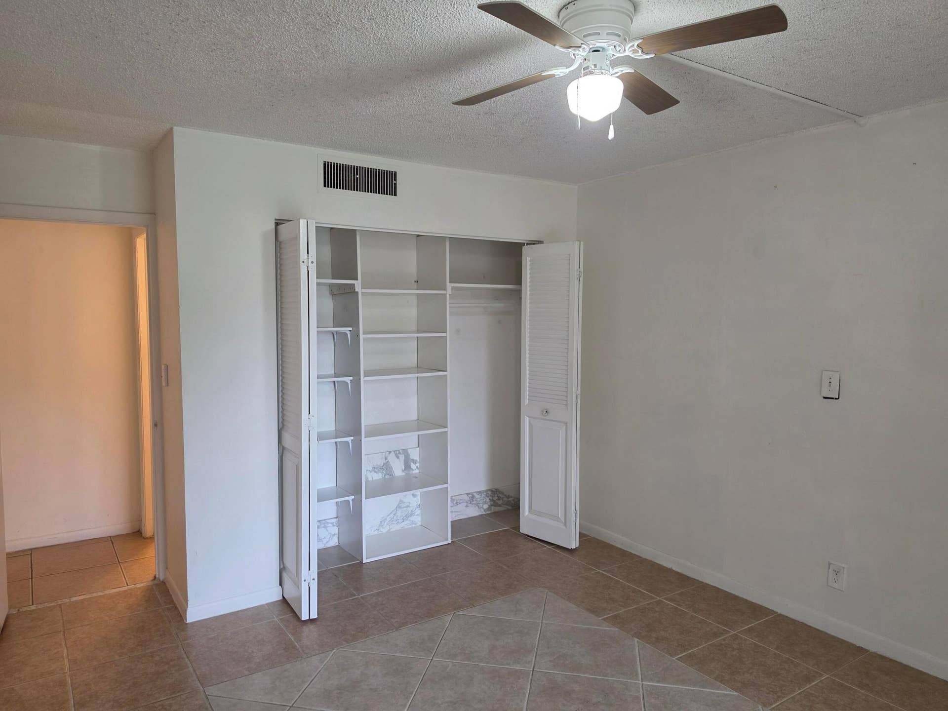 733 SE 1st Way, #102, Deerfield Beach, FL 33441 17