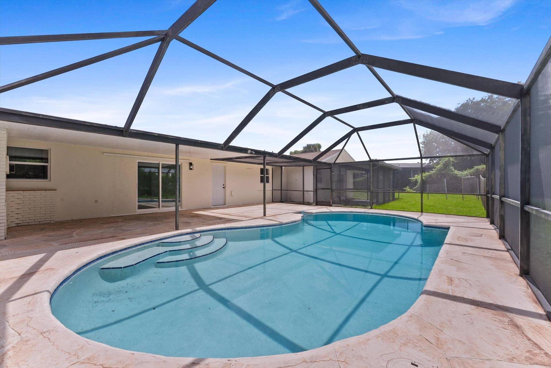 6873 S PLYMOUTH Drive S, Lake Worth, FL 33462 37-37