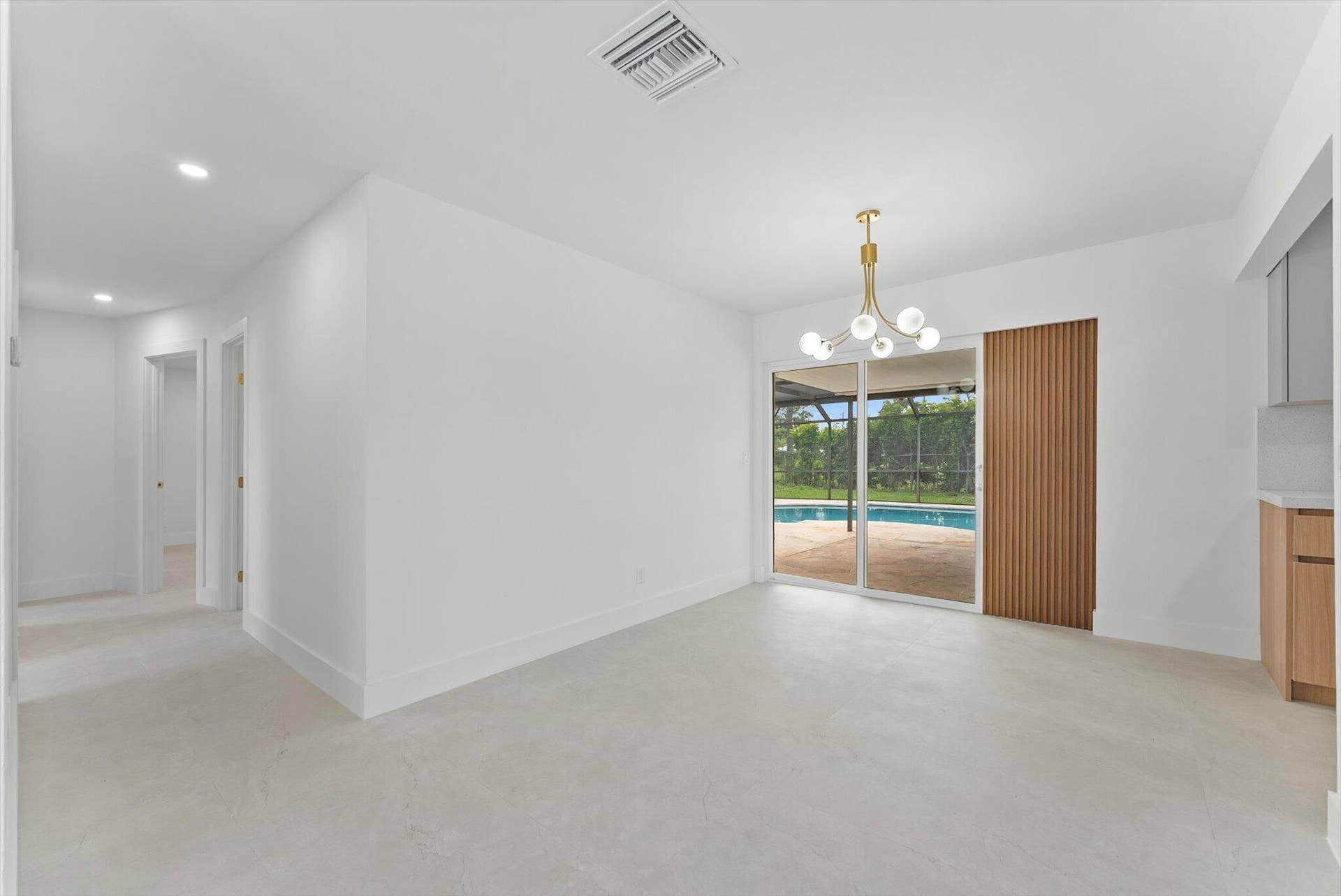 6873 S PLYMOUTH Drive S, Lake Worth, FL 33462 07-7