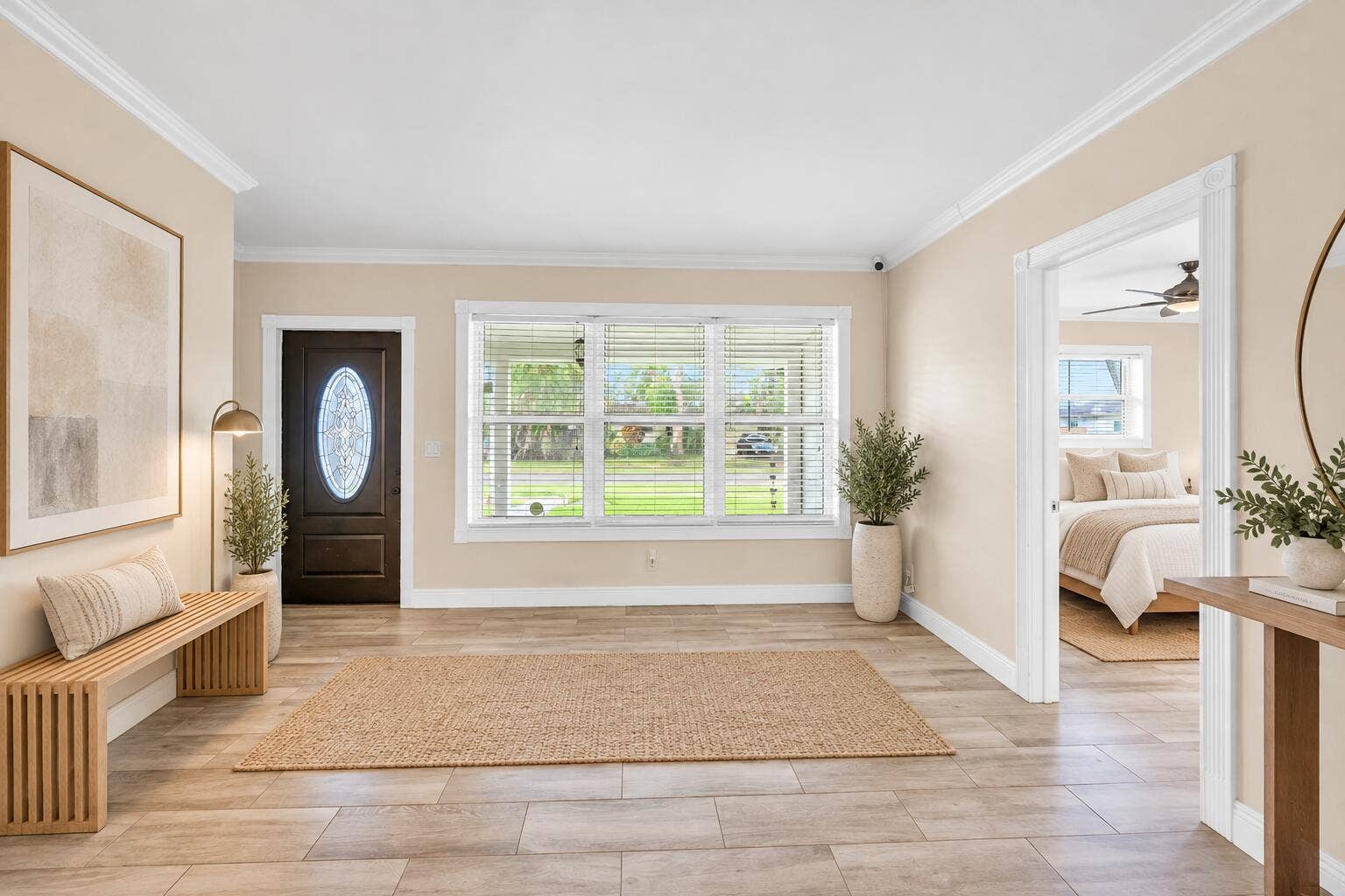 301 SE 3RD Terrace, Dania Beach, FL 33004 Big entry way perfect for sitting area *virtually staged*