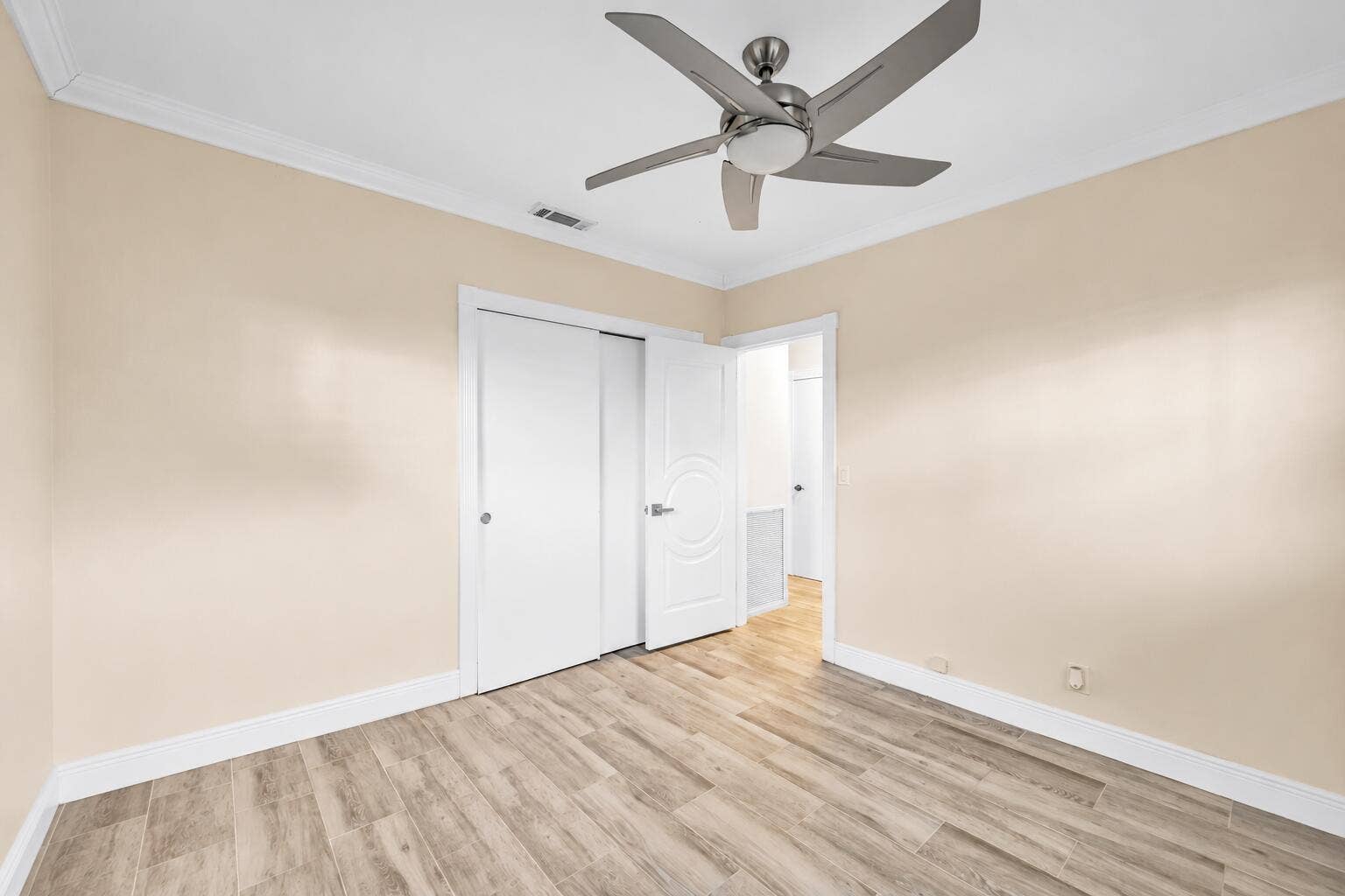 301 SE 3RD Terrace, Dania Beach, FL 33004 Second bedroom