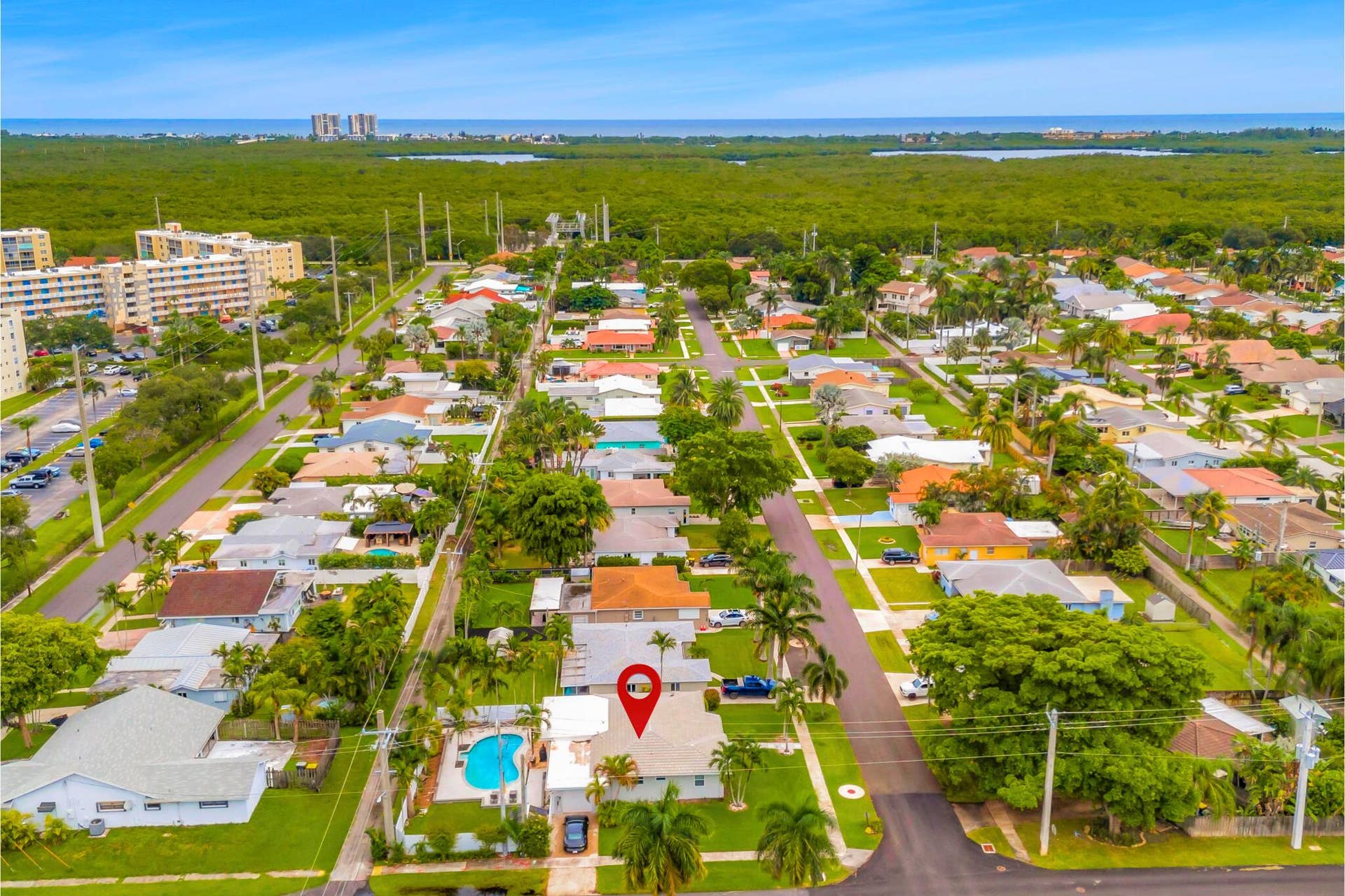 301 SE 3RD Terrace, Dania Beach, FL 33004 Less than 2 miles to beach access